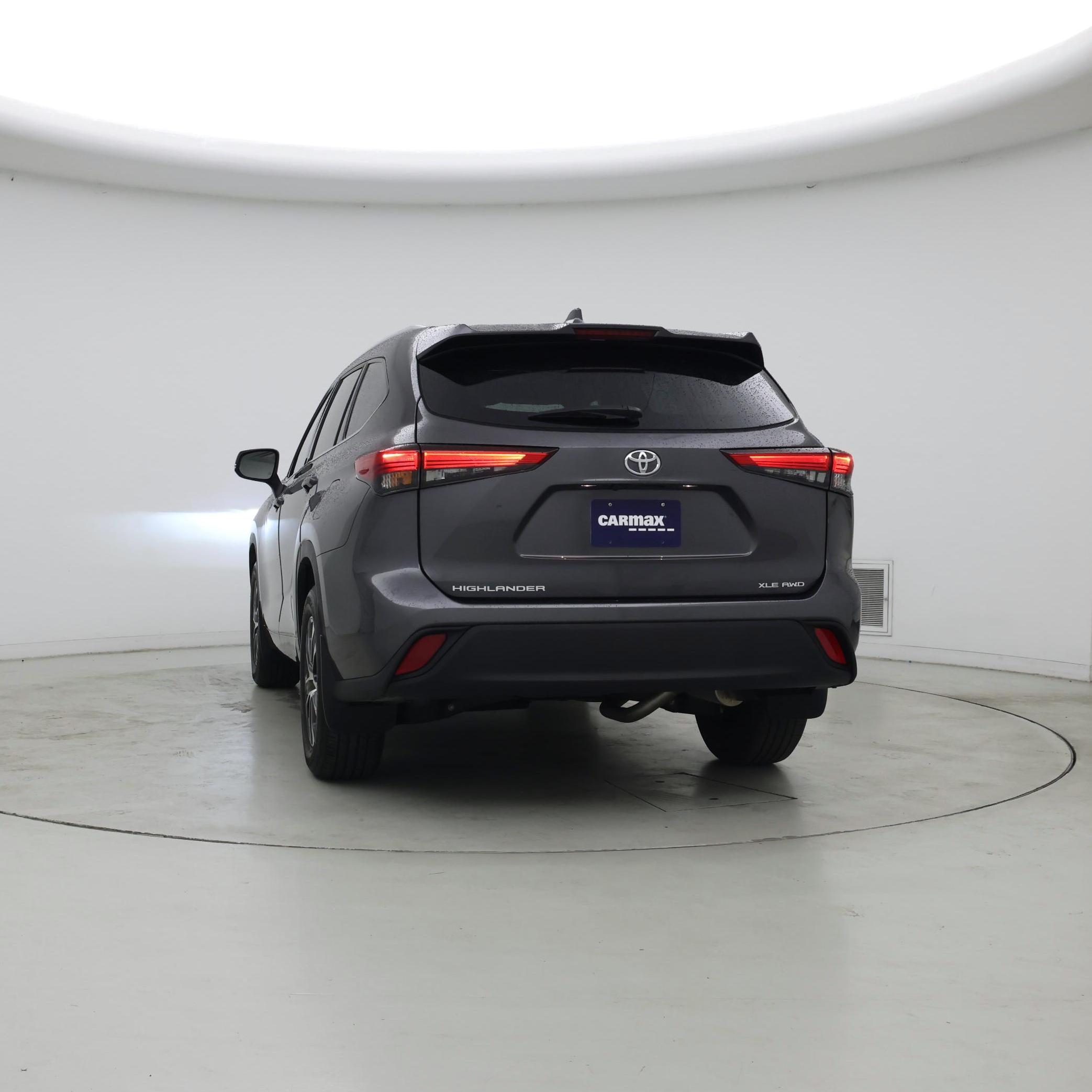 Thumbnail: 2022 Toyota Highlander - 6
