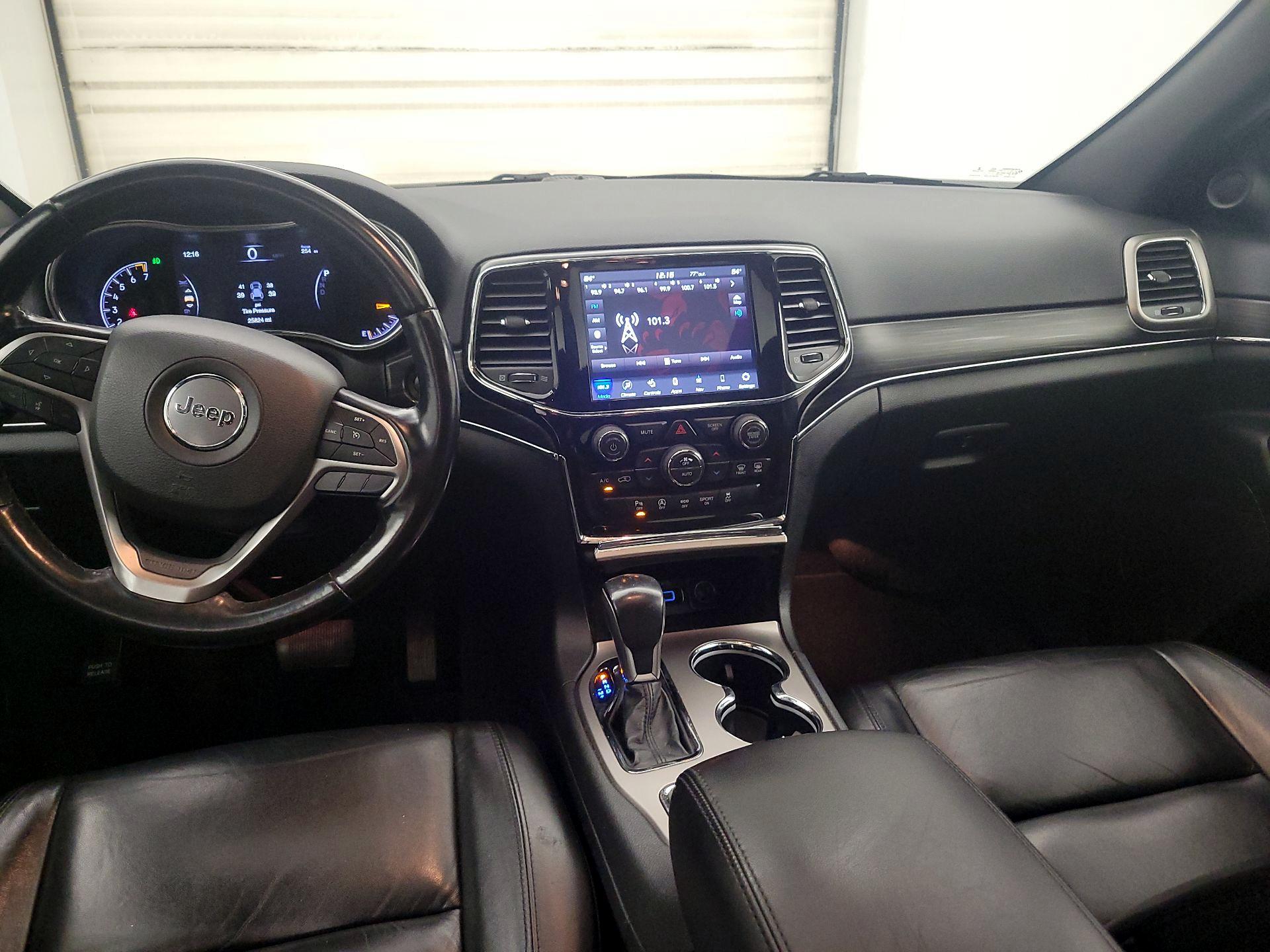 Thumbnail: 2021 Jeep Grand Cherokee - 9