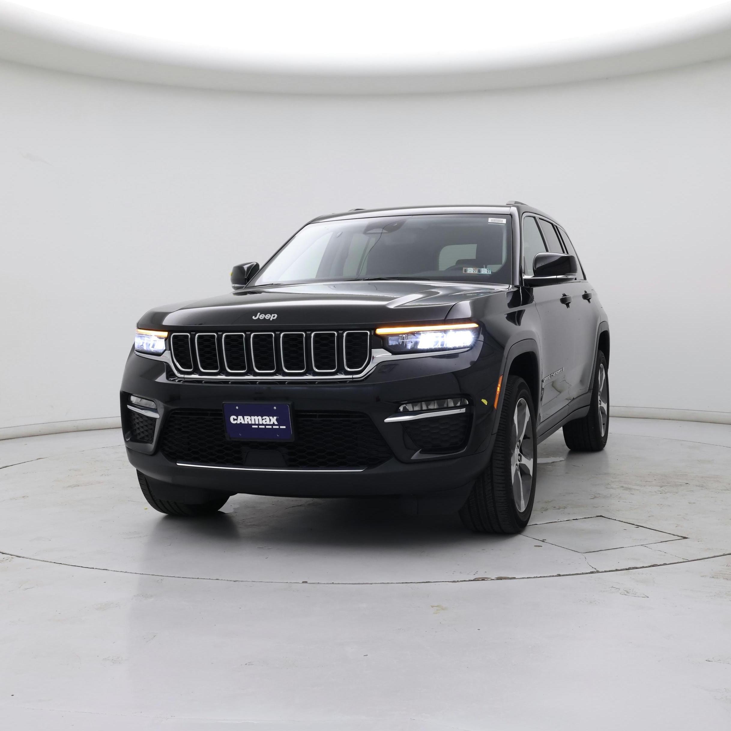 Thumbnail: 2023 Jeep Grand Cherokee - 4