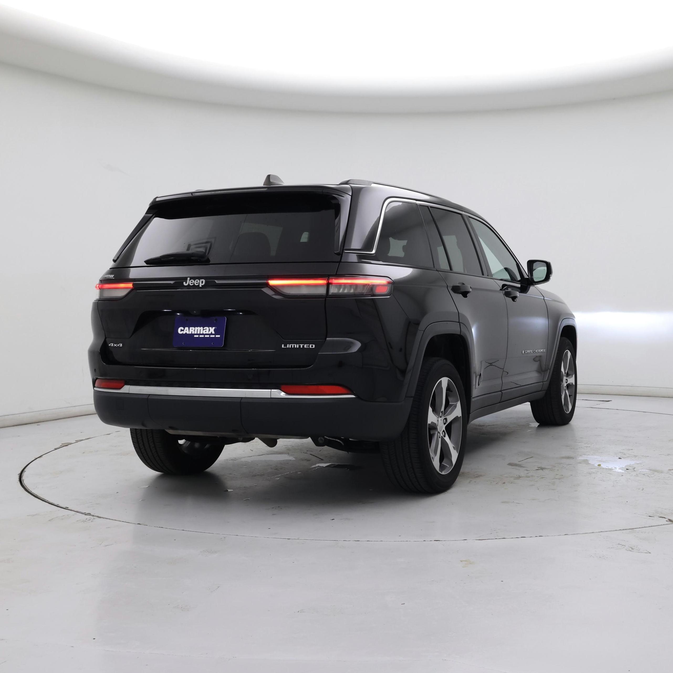 Thumbnail: 2023 Jeep Grand Cherokee - 8