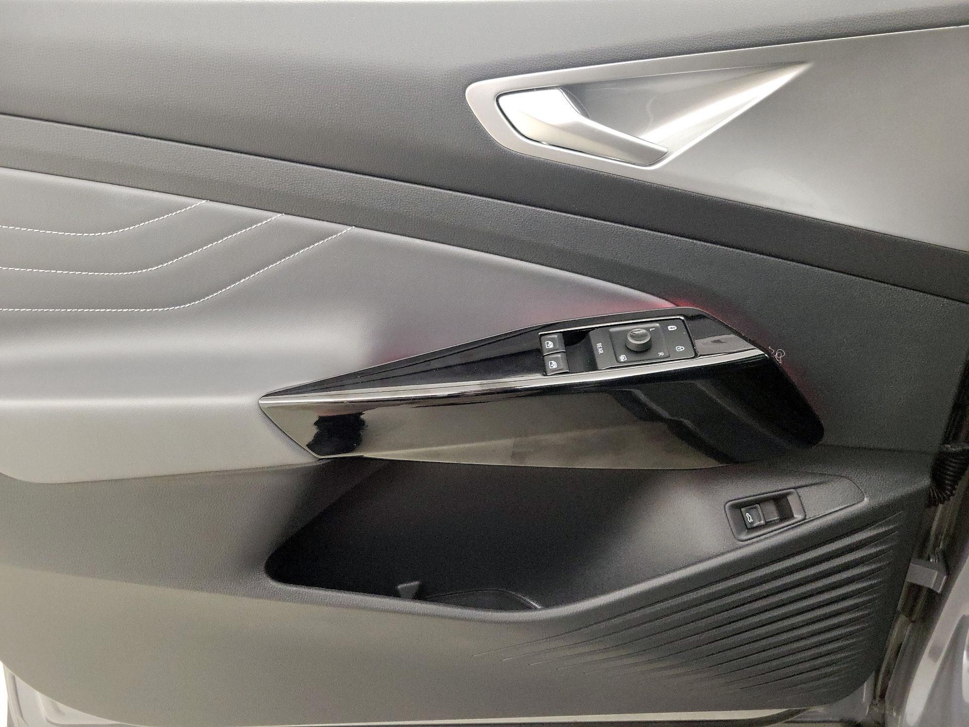 Thumbnail: 2023 Volkswagen ID.4 - 12