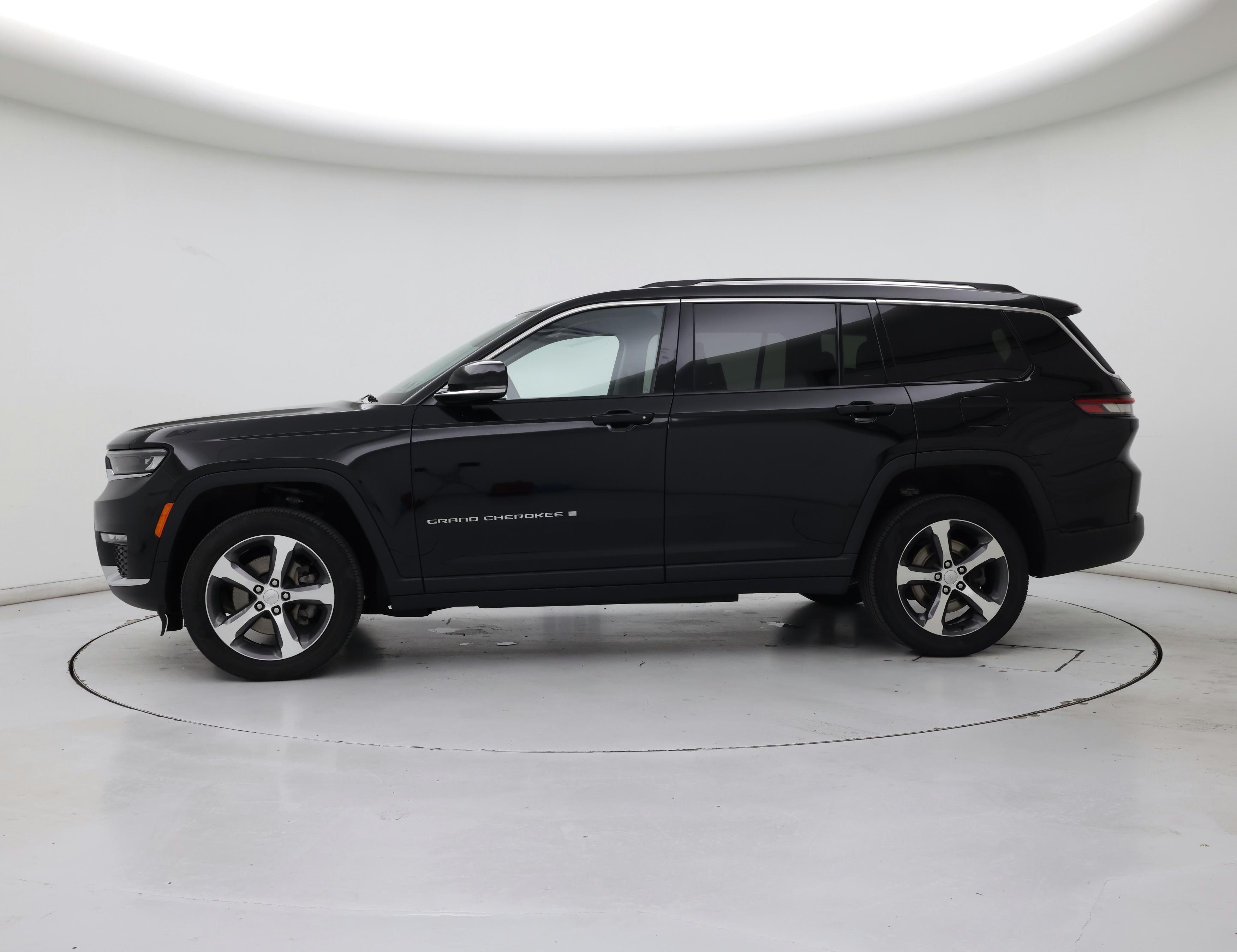 Thumbnail: 2023 Jeep Grand Cherokee L - 3