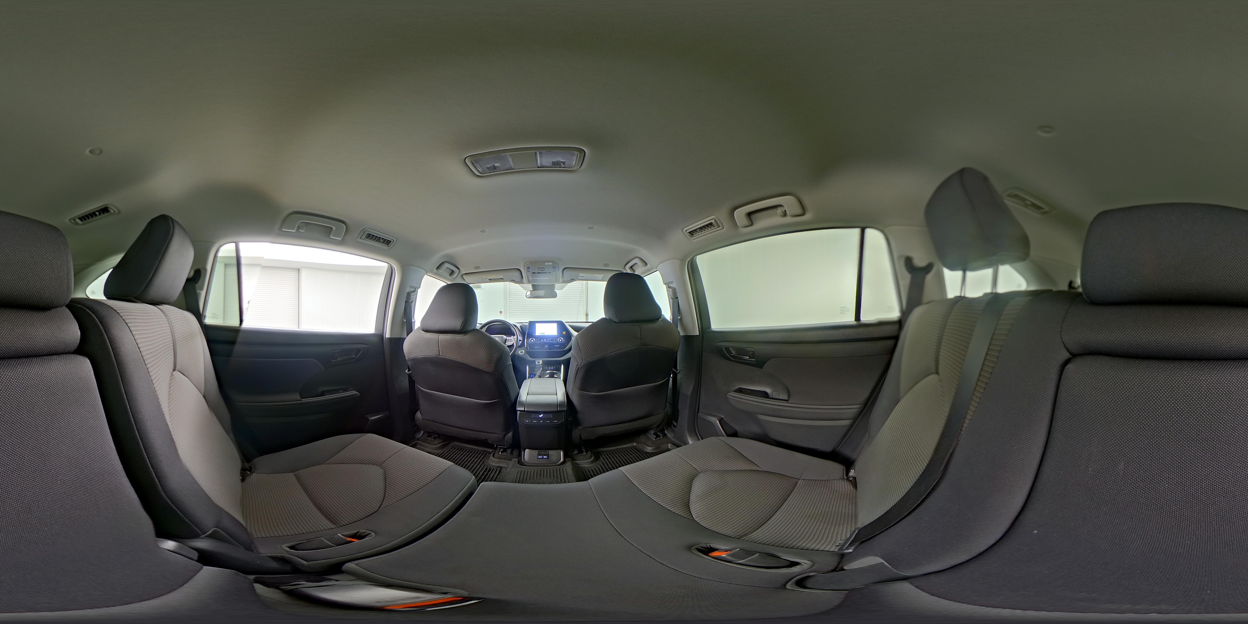 2023 Toyota Highlander LE - Photo 25