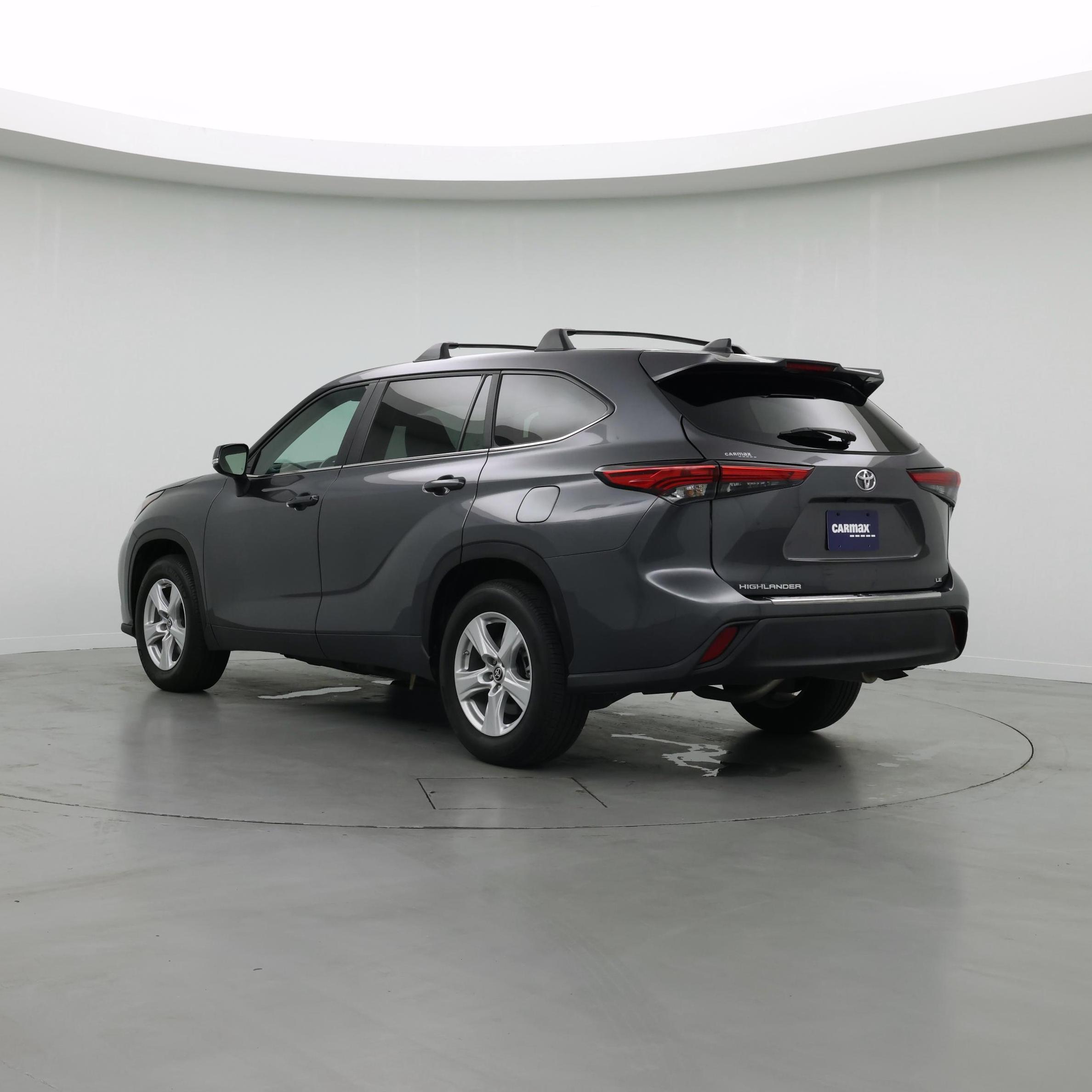 Thumbnail: 2023 Toyota Highlander - 2