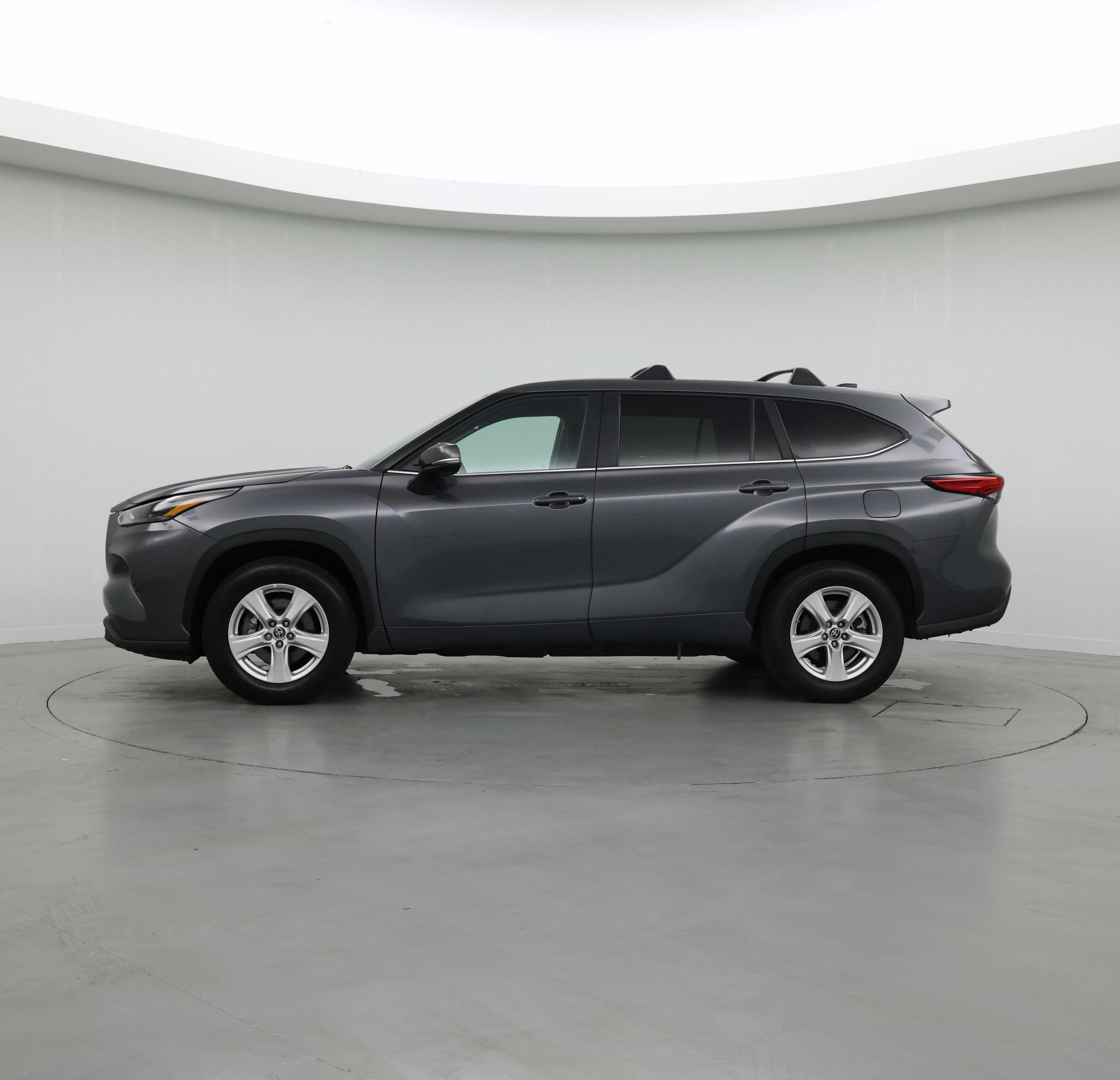 Thumbnail: 2023 Toyota Highlander - 3
