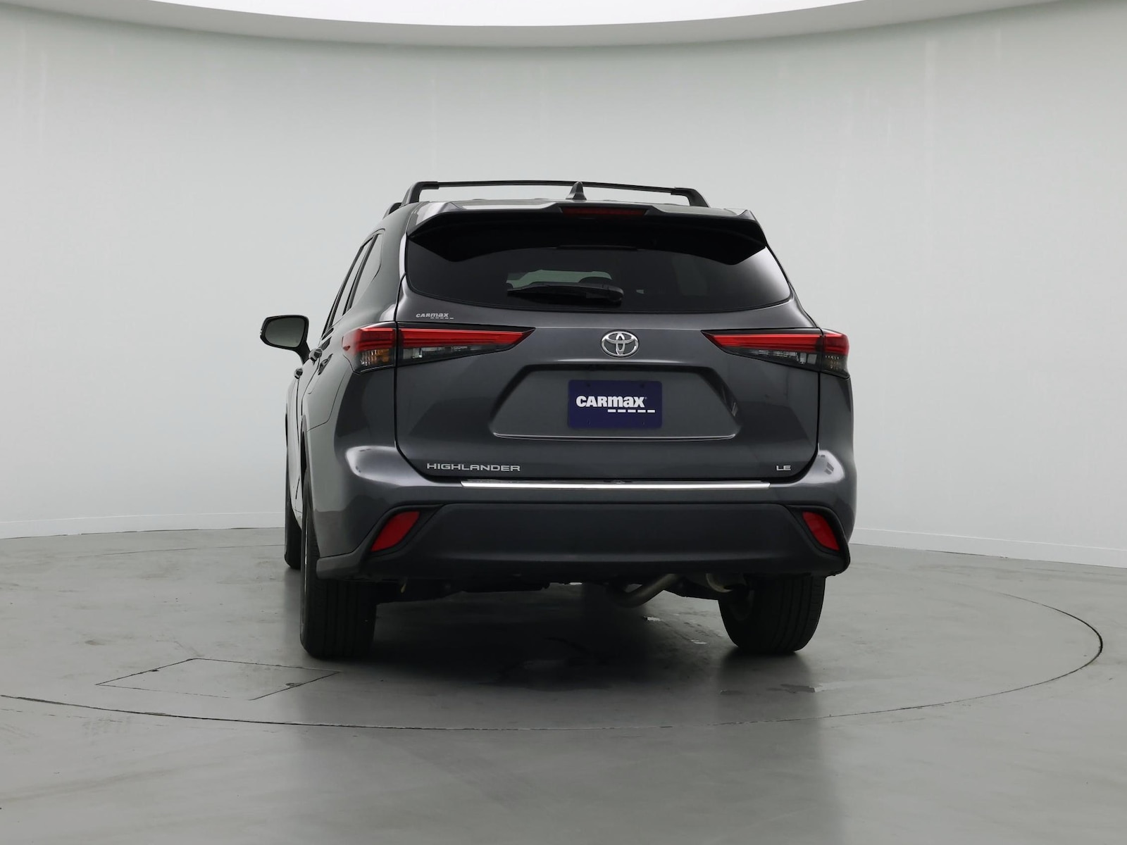 2023 Toyota Highlander LE - Photo 7