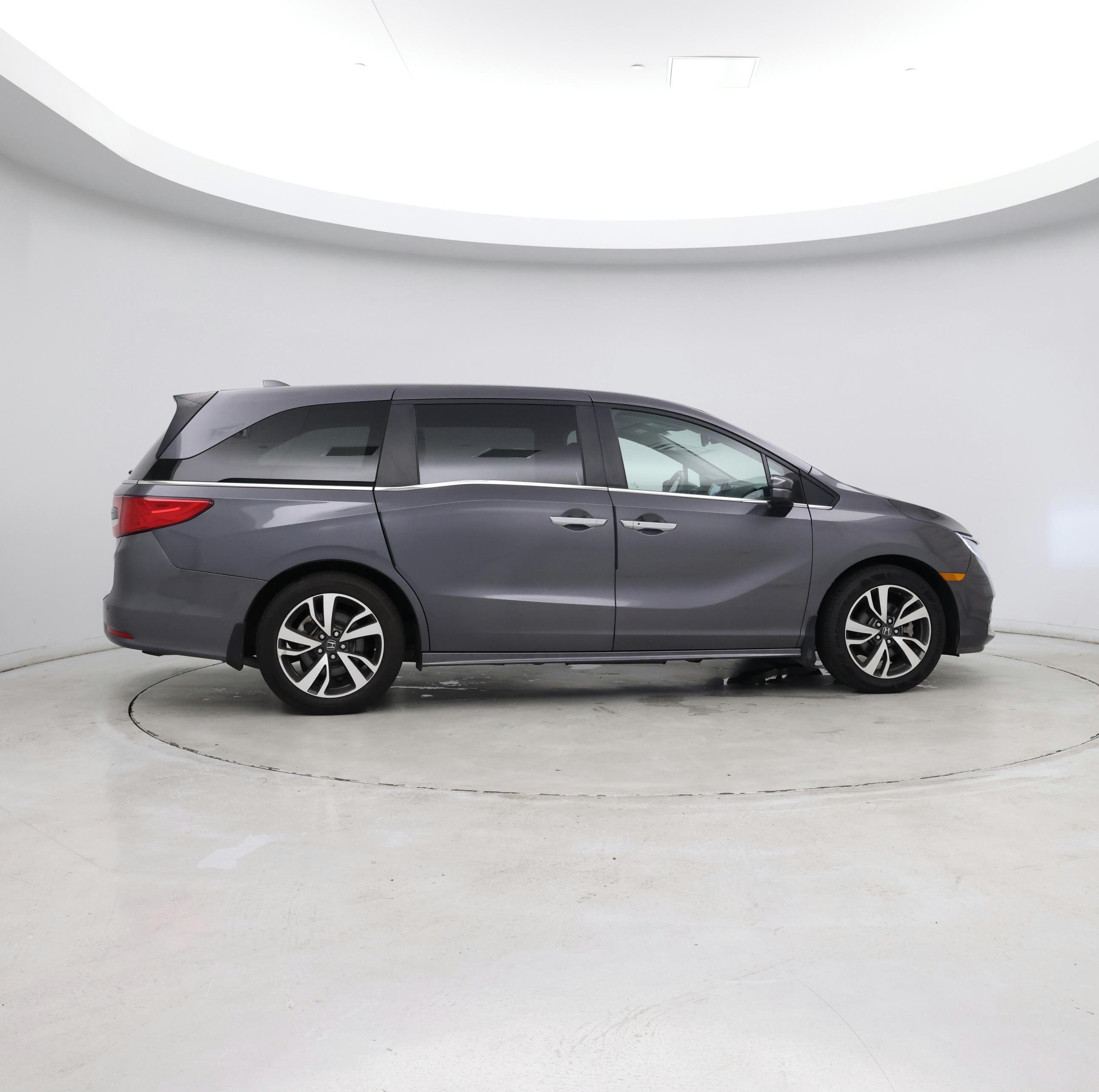 Thumbnail: 2023 Honda Odyssey - 8