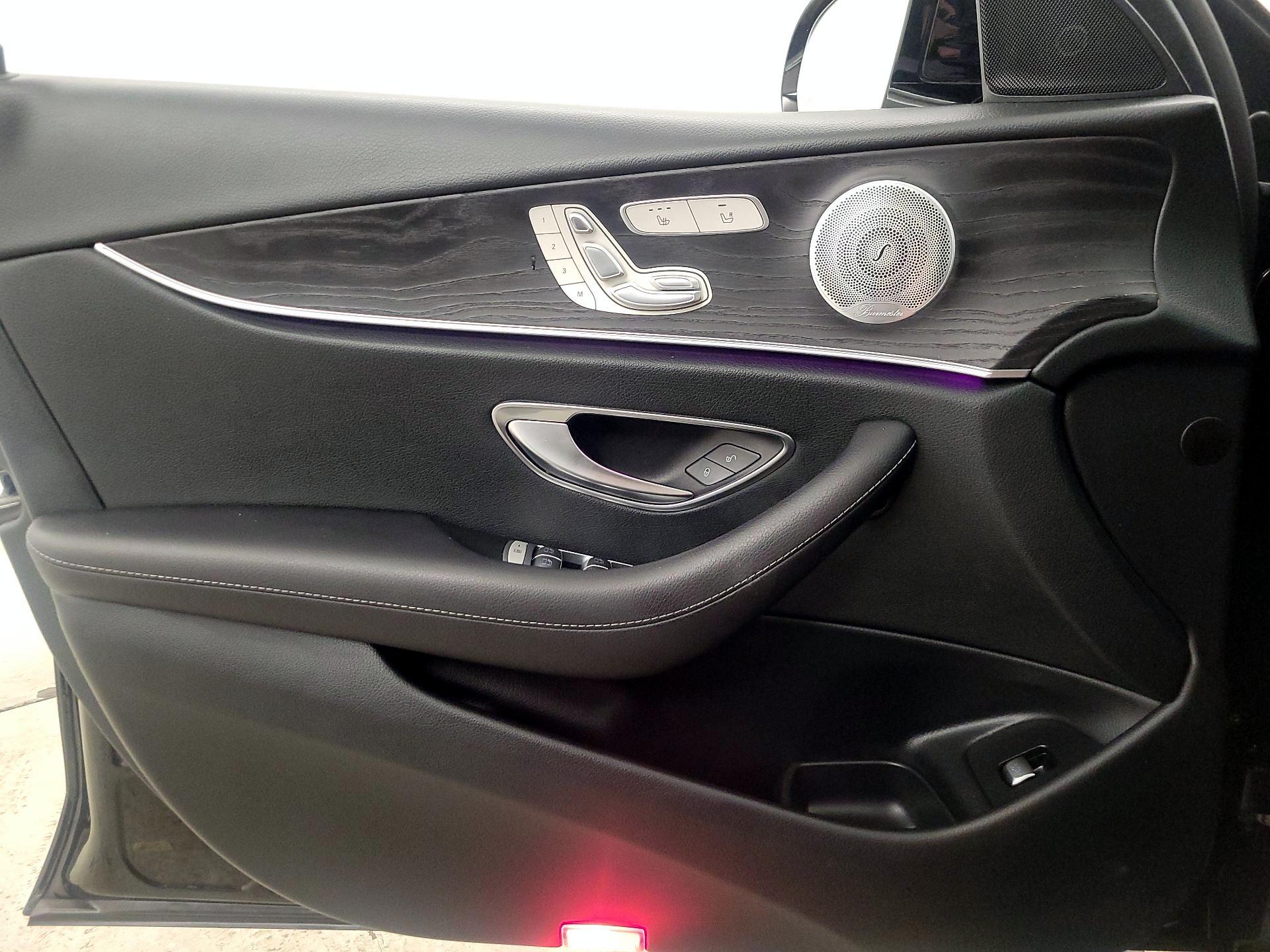 Thumbnail: 2020 Mercedes-Benz E-Class - 12