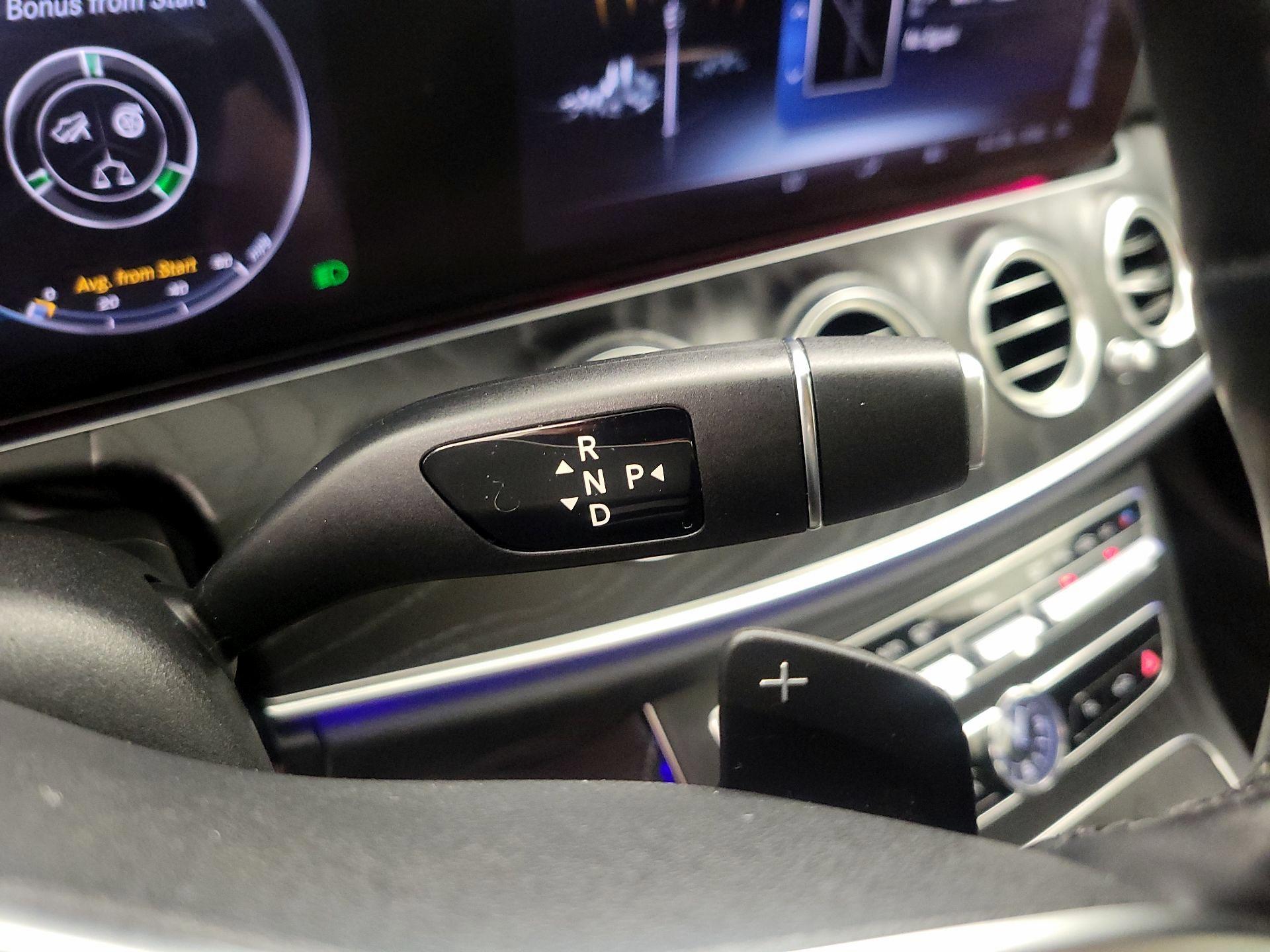 Thumbnail: 2020 Mercedes-Benz E-Class - 18