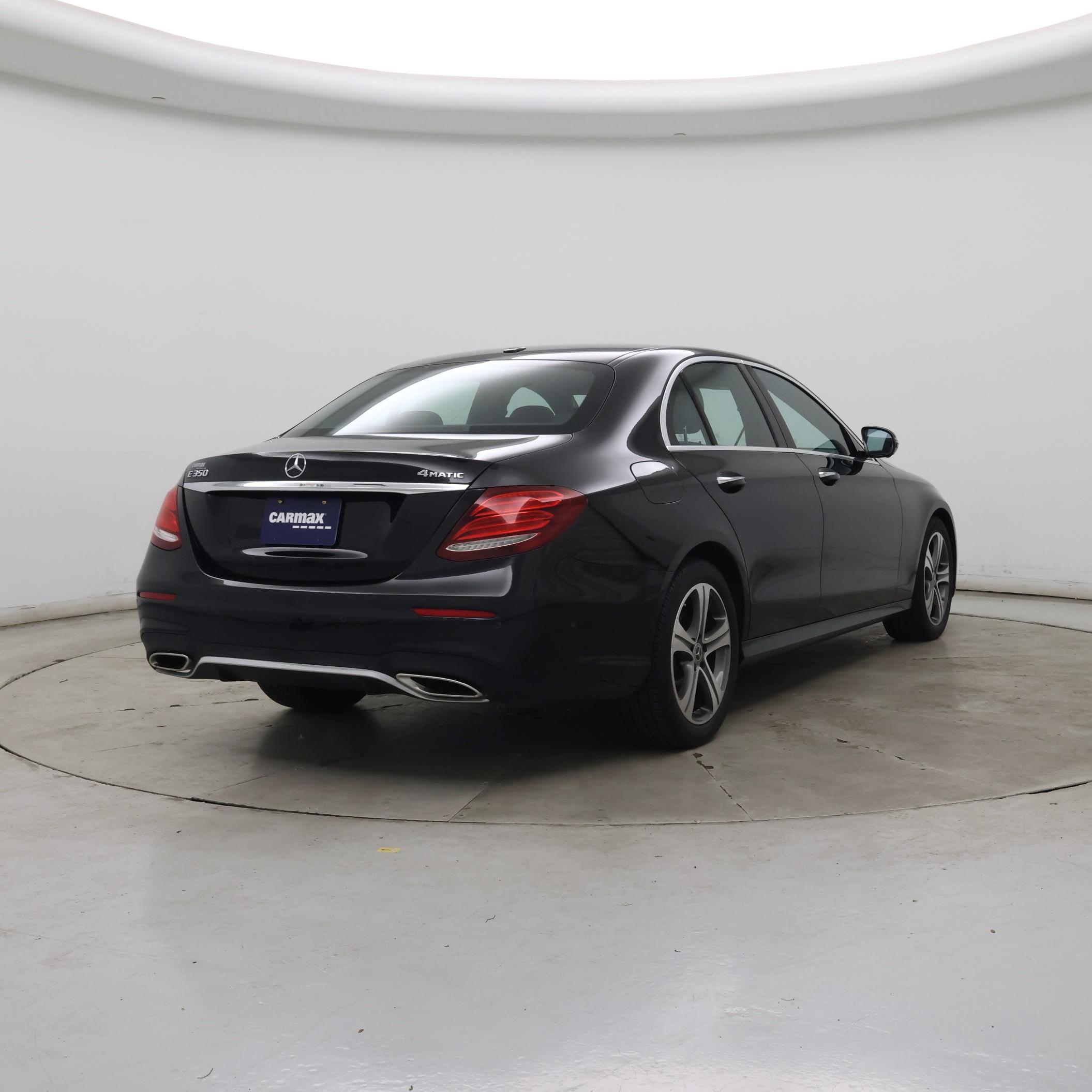 Thumbnail: 2020 Mercedes-Benz E-Class - 8