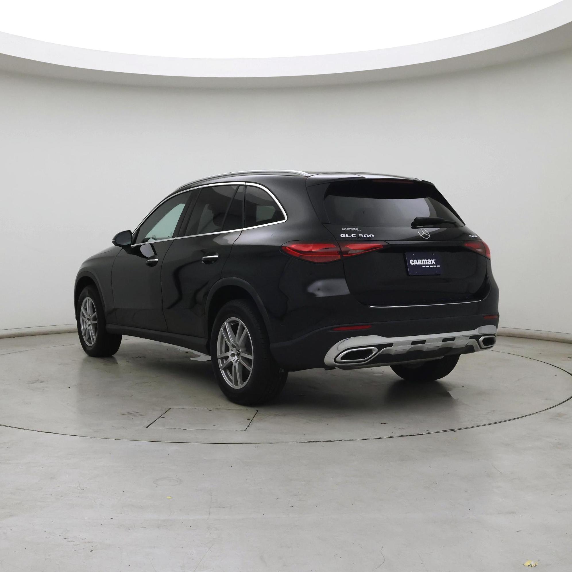 Thumbnail: 2023 Mercedes-Benz GLC - 2