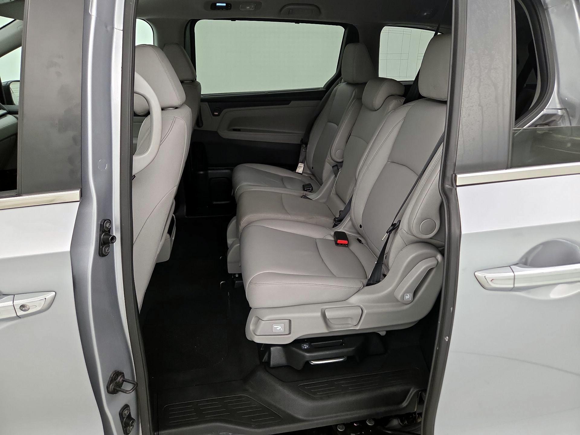 Thumbnail: 2023 Honda Odyssey - 20