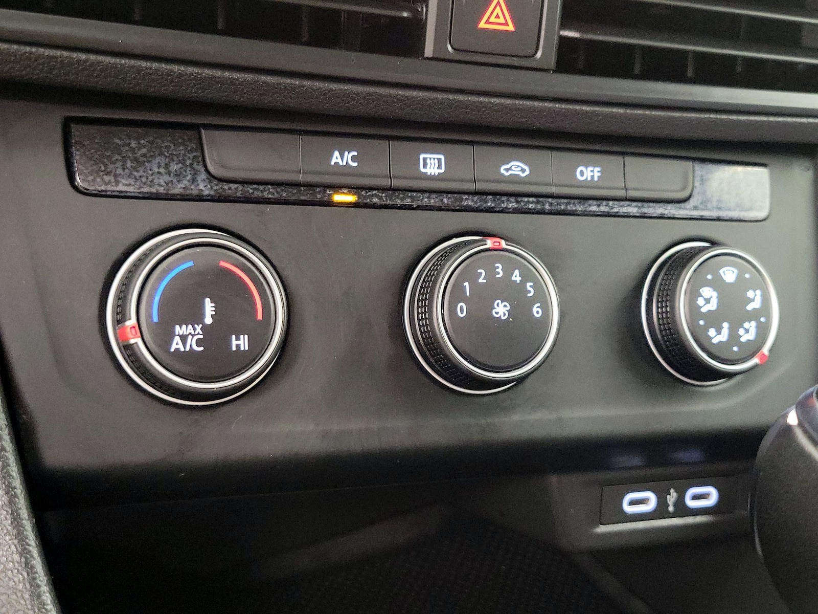 2024 Volkswagen Jetta S - Photo 17