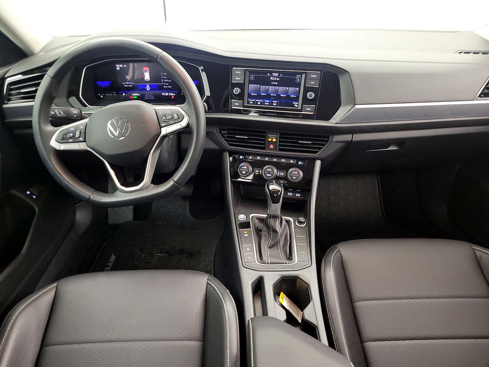 Thumbnail: 2023 Volkswagen Jetta - 9