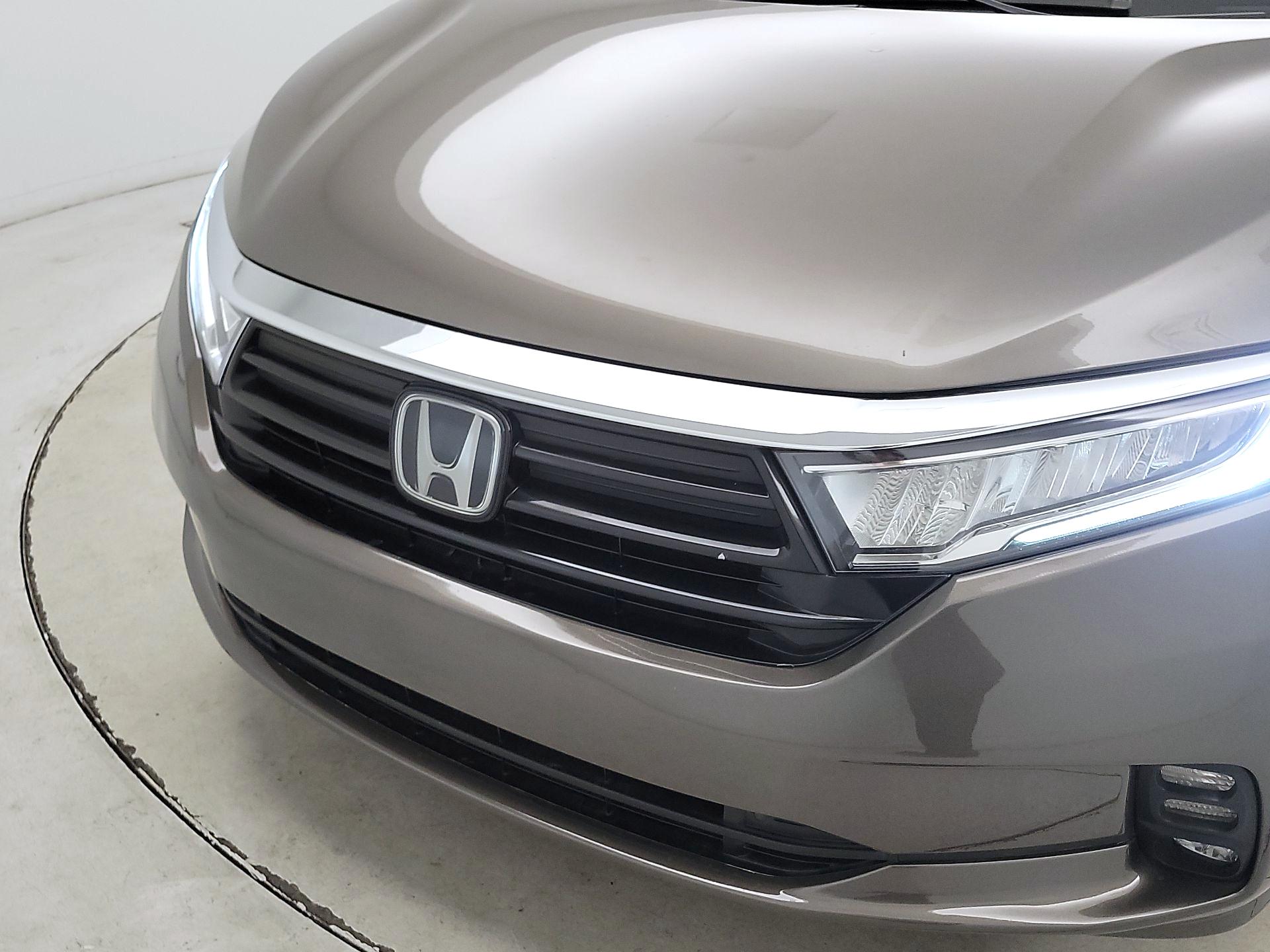 Thumbnail: 2022 Honda Odyssey - 2