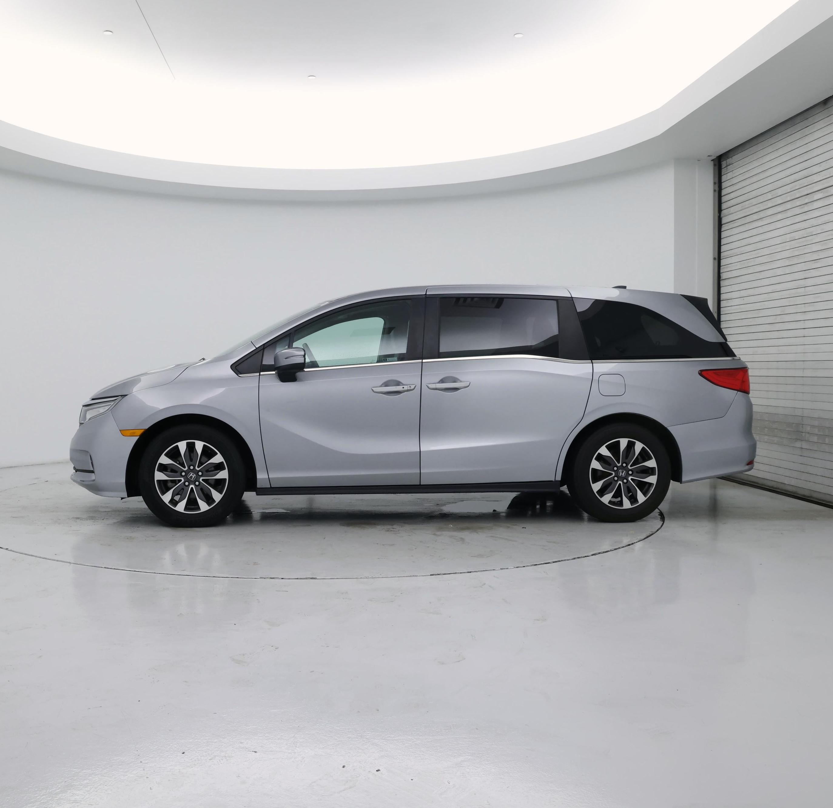 Thumbnail: 2023 Honda Odyssey - 3