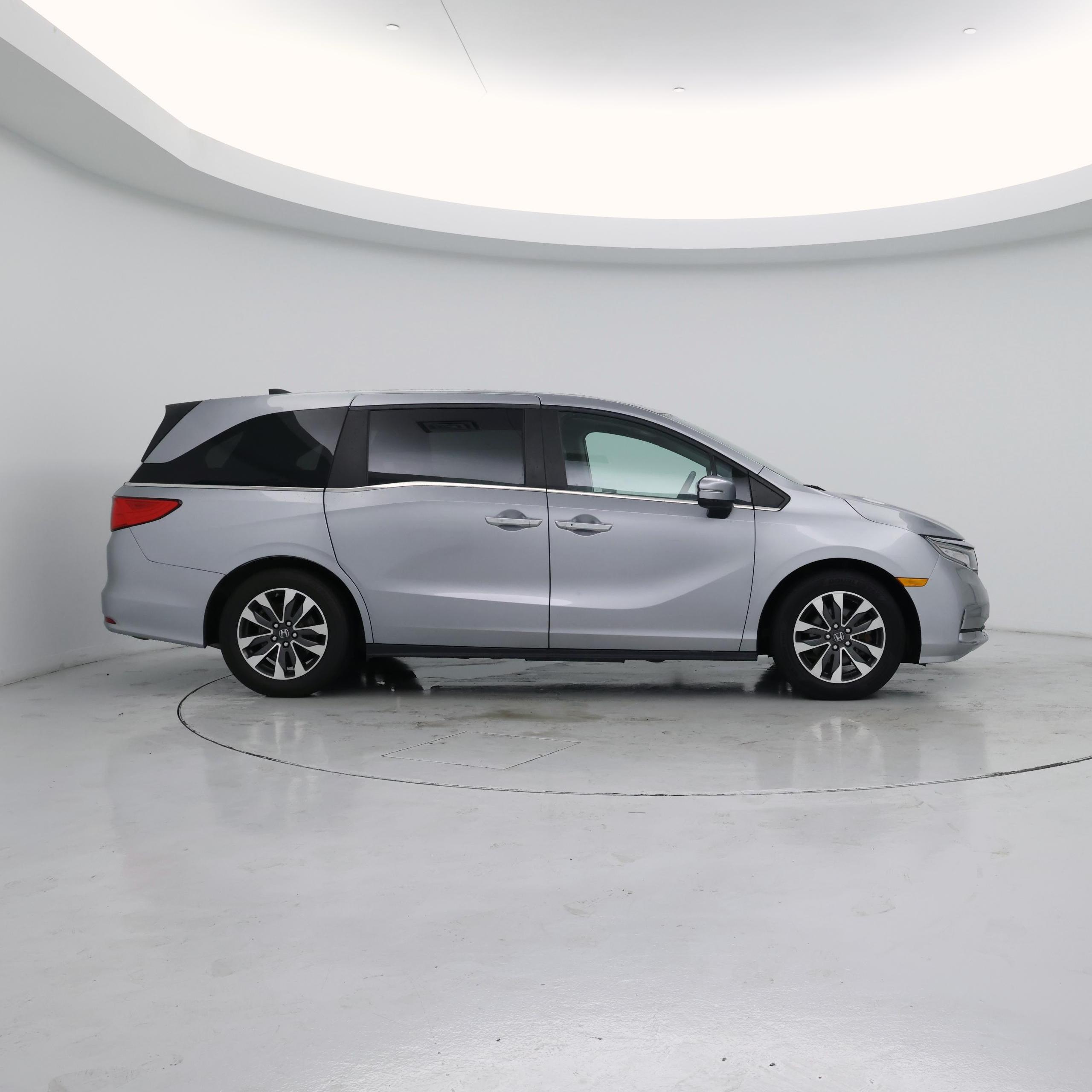 Thumbnail: 2023 Honda Odyssey - 7