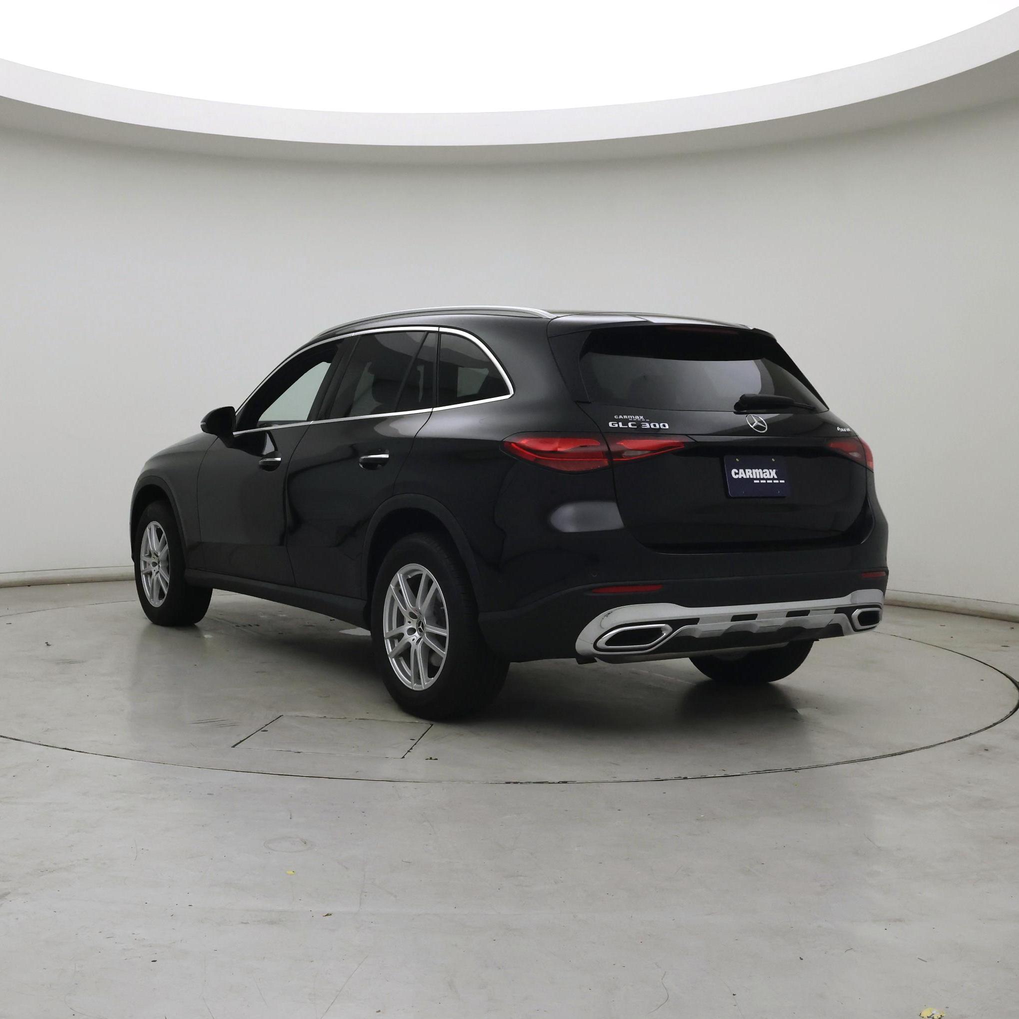 Thumbnail: 2023 Mercedes-Benz GLC - 2