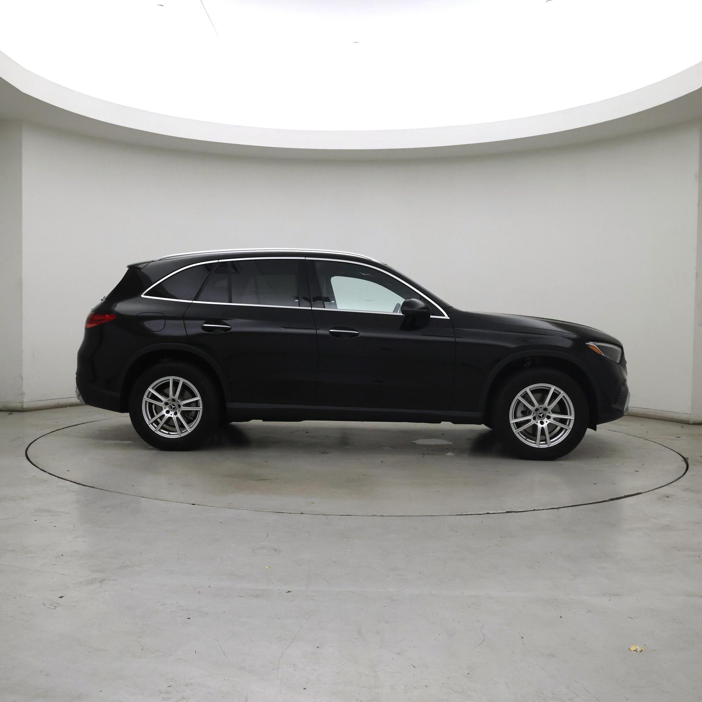 Thumbnail: 2023 Mercedes-Benz GLC - 7