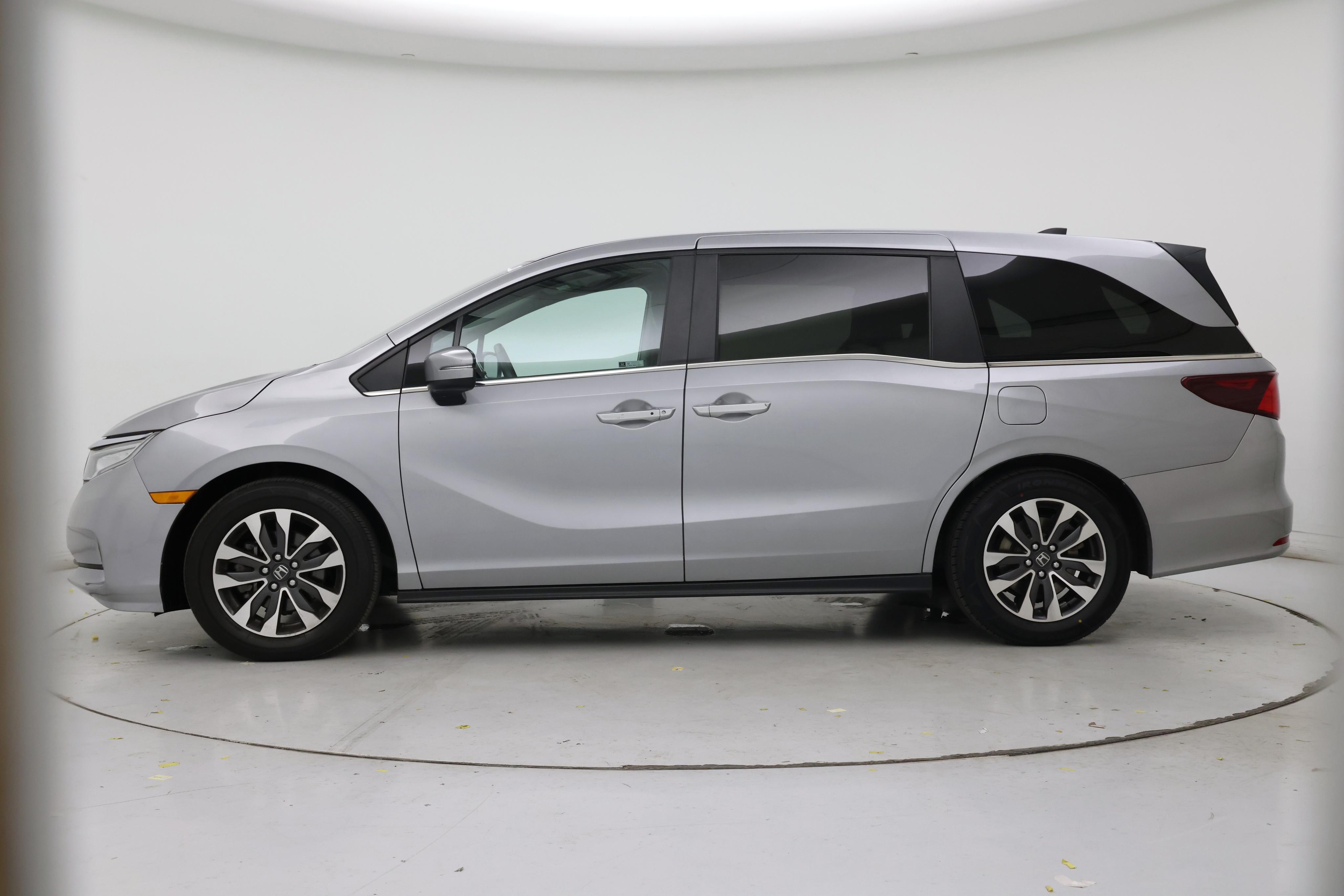 Thumbnail: 2023 Honda Odyssey - 3
