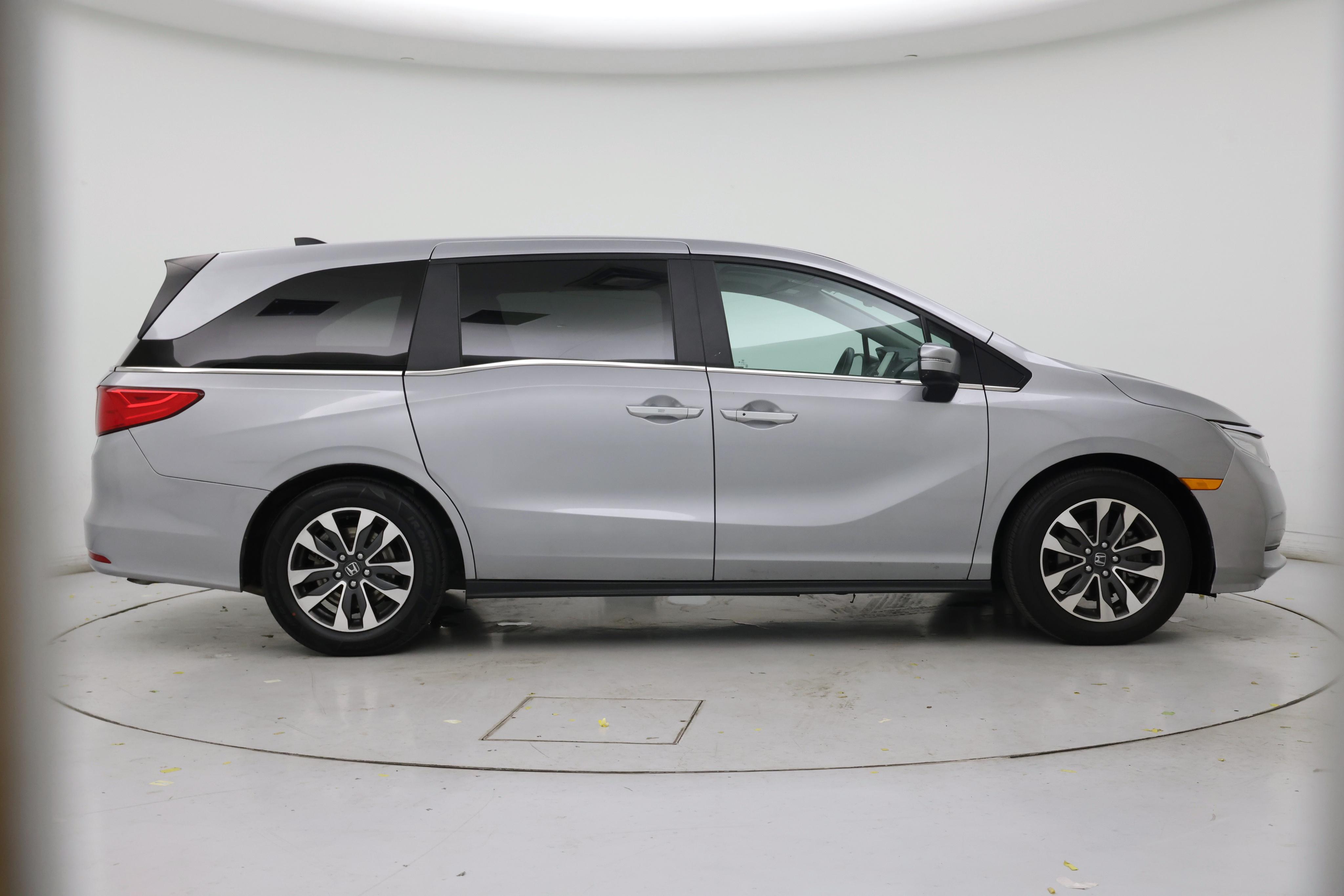Thumbnail: 2023 Honda Odyssey - 7