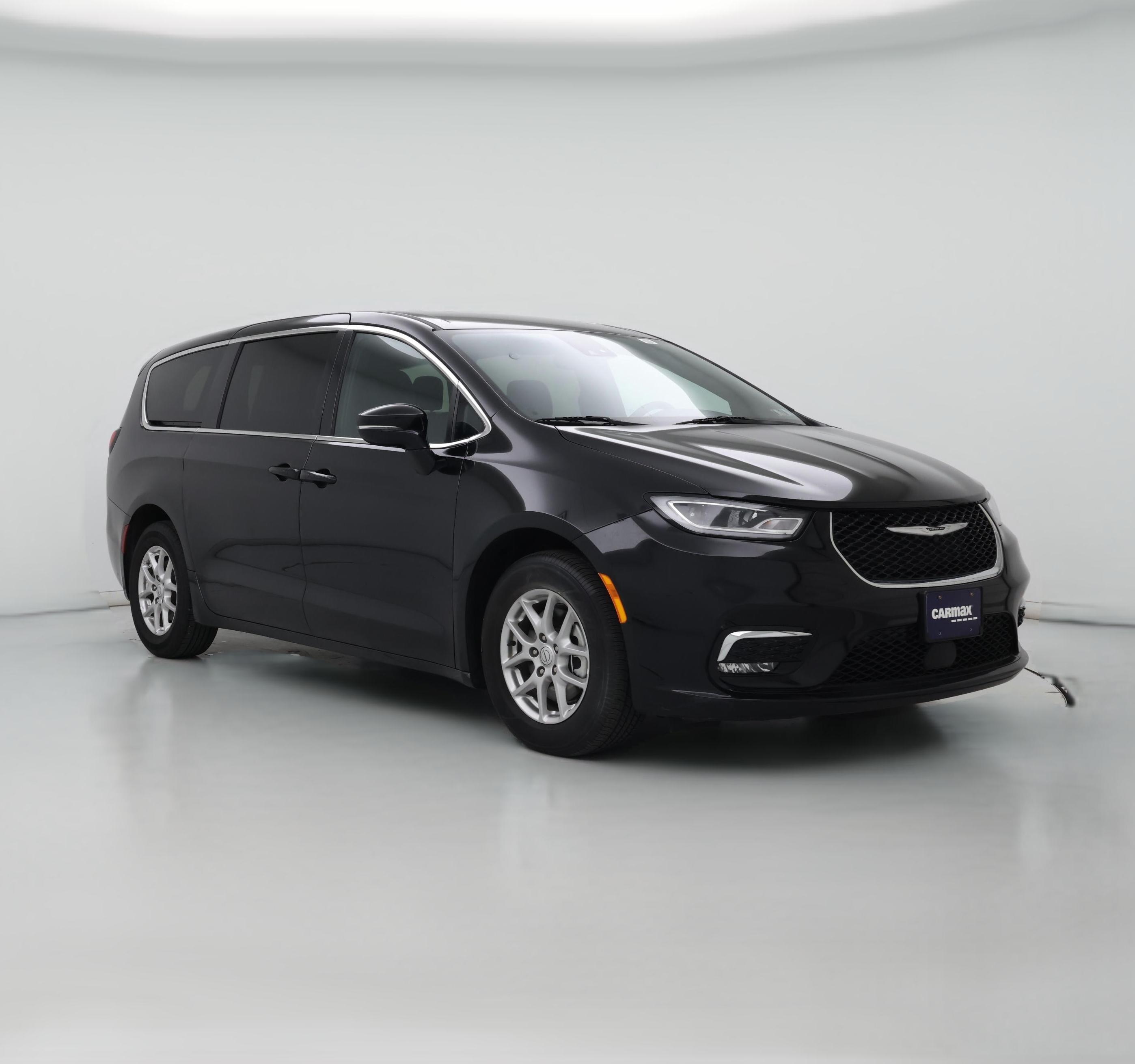 Thumbnail: 2025 Chrysler Pacifica - 1