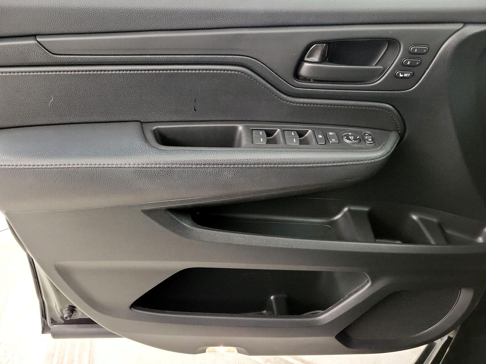 Thumbnail: 2023 Honda Odyssey - 12