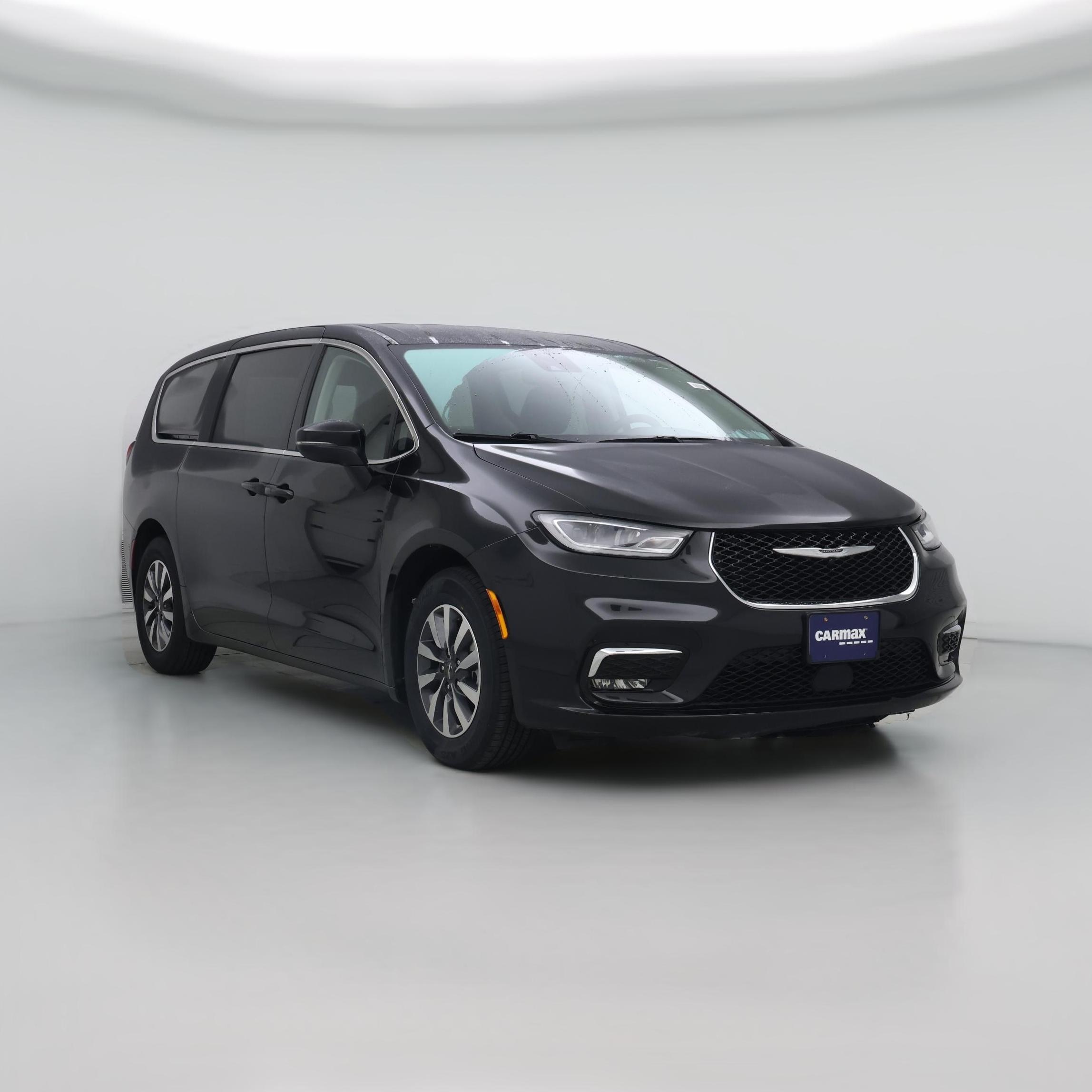 Thumbnail: 2023 Chrysler Pacifica - 1