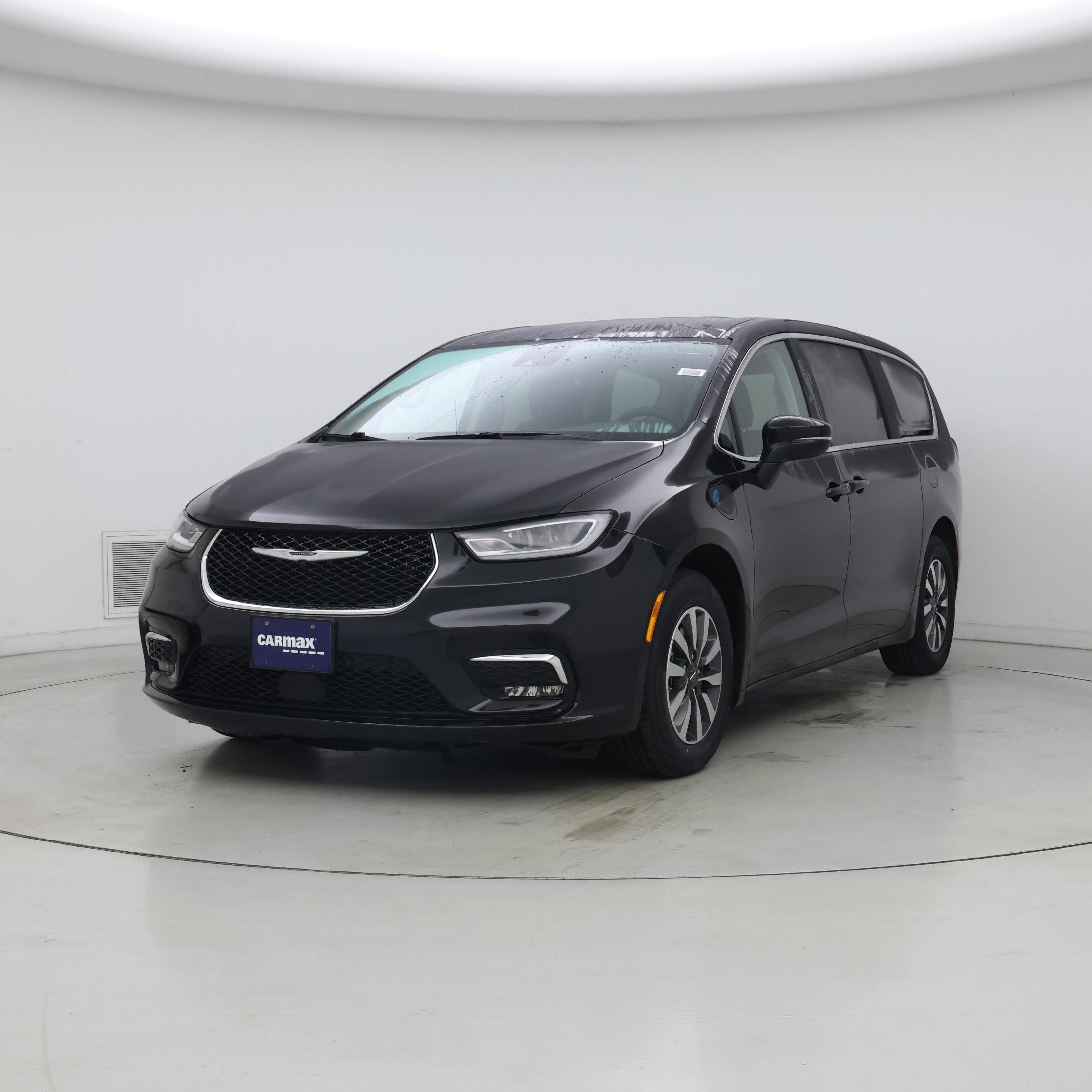 Thumbnail: 2023 Chrysler Pacifica - 4