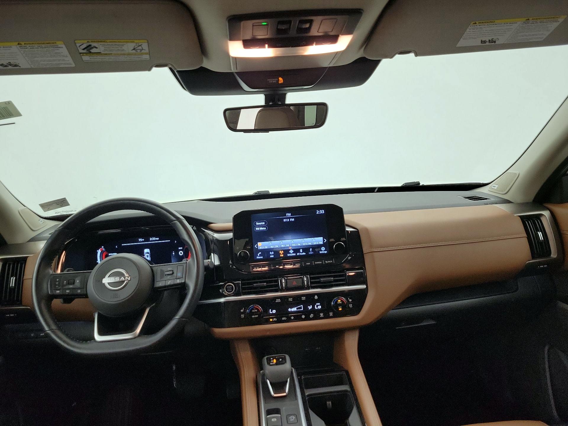 Thumbnail: 2023 Nissan Pathfinder - 9