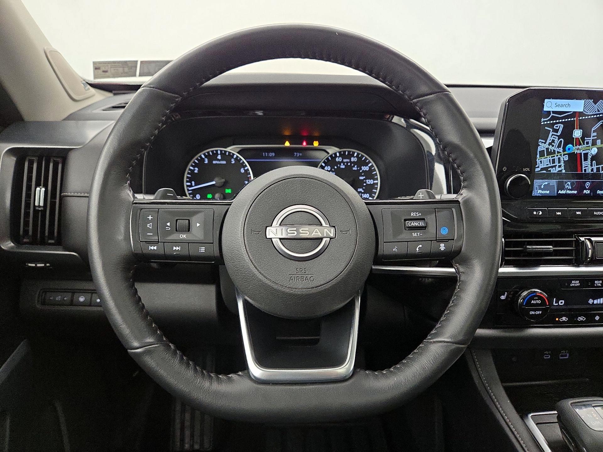 Thumbnail: 2023 Nissan Pathfinder - 10