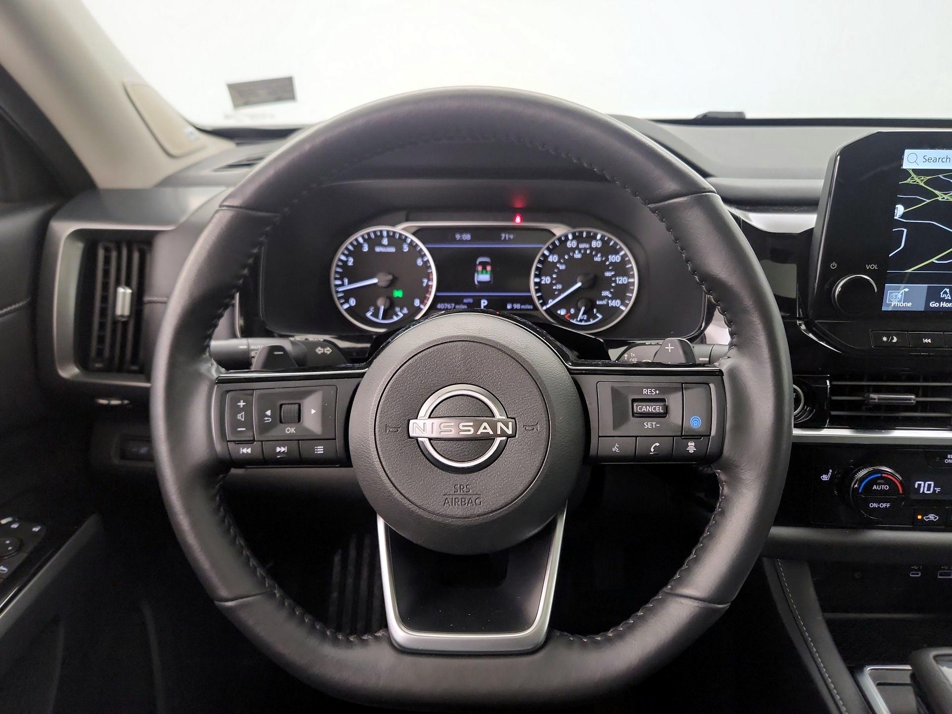 Thumbnail: 2023 Nissan Pathfinder - 10