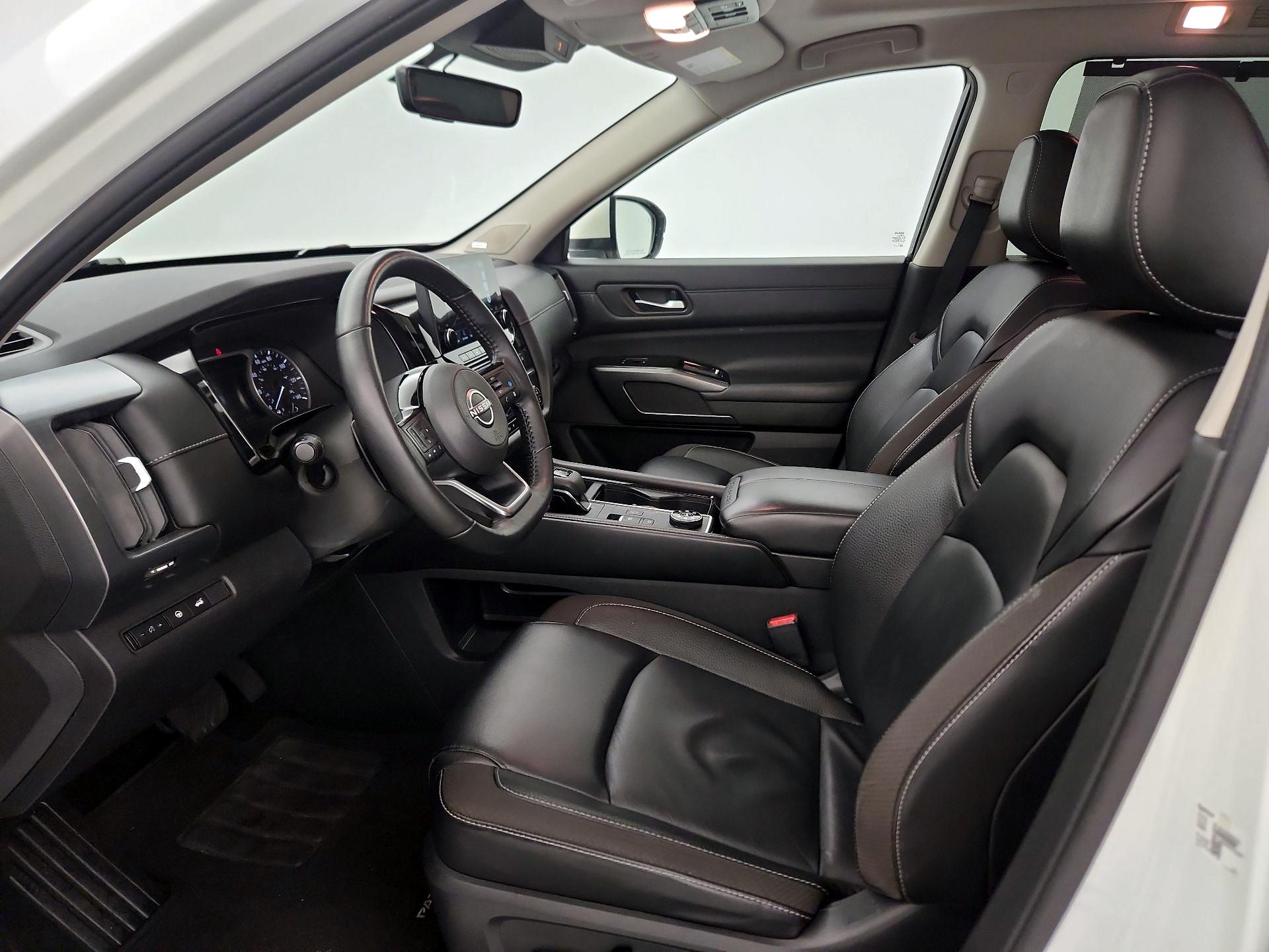 Thumbnail: 2023 Nissan Pathfinder - 11