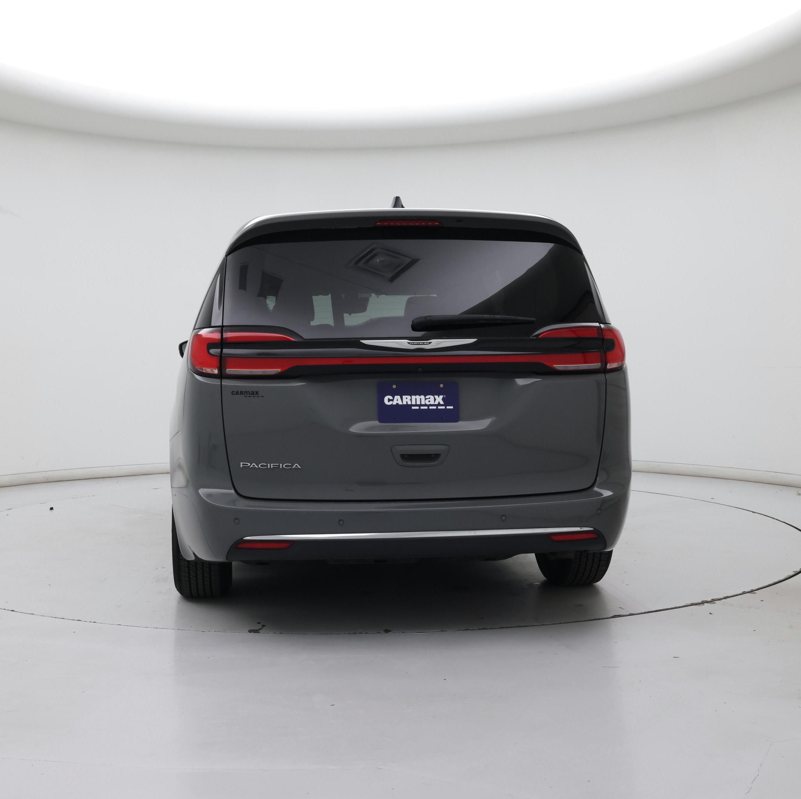 Thumbnail: 2023 Chrysler Pacifica - 6