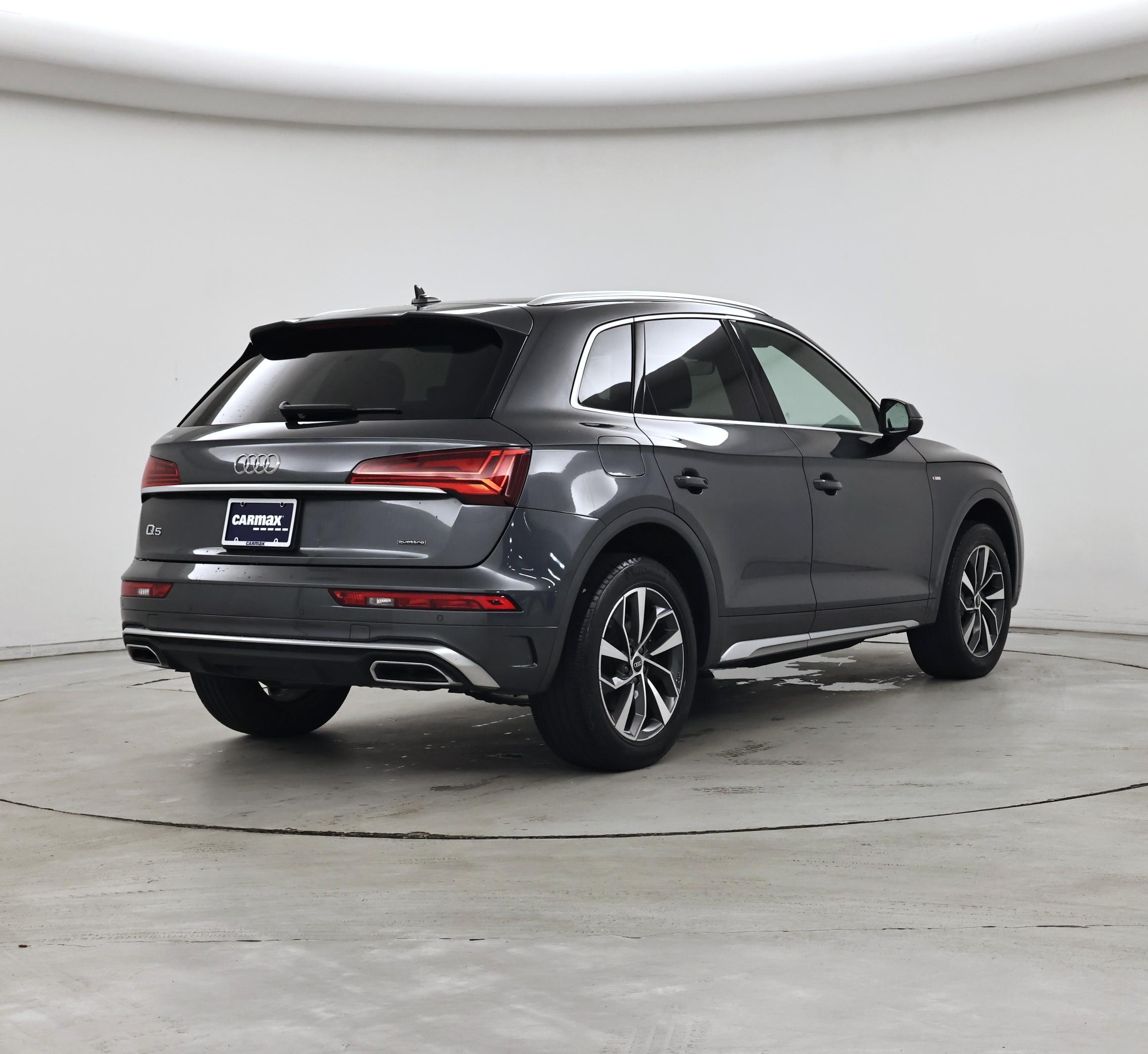 Thumbnail: 2023 Audi Q5 - 8