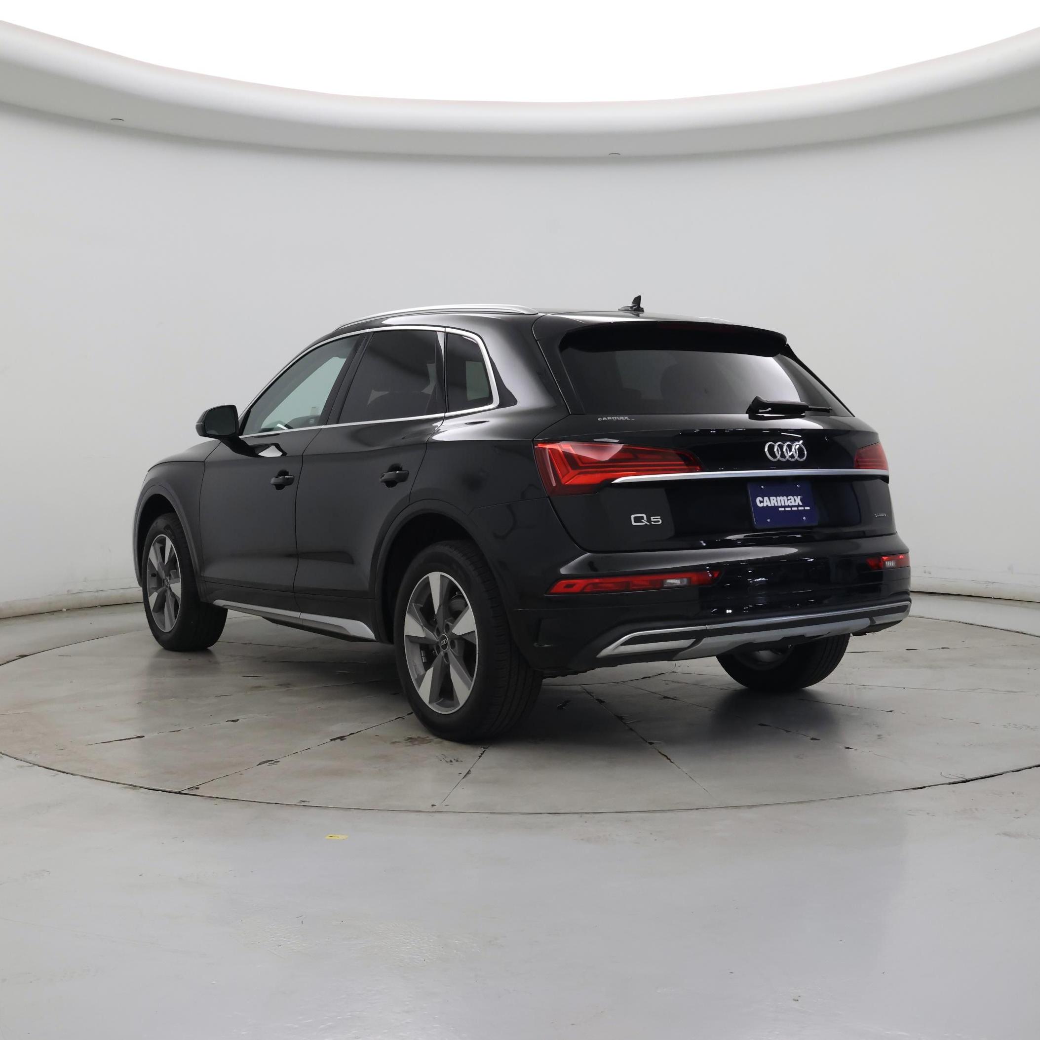 Thumbnail: 2023 Audi Q5 - 2