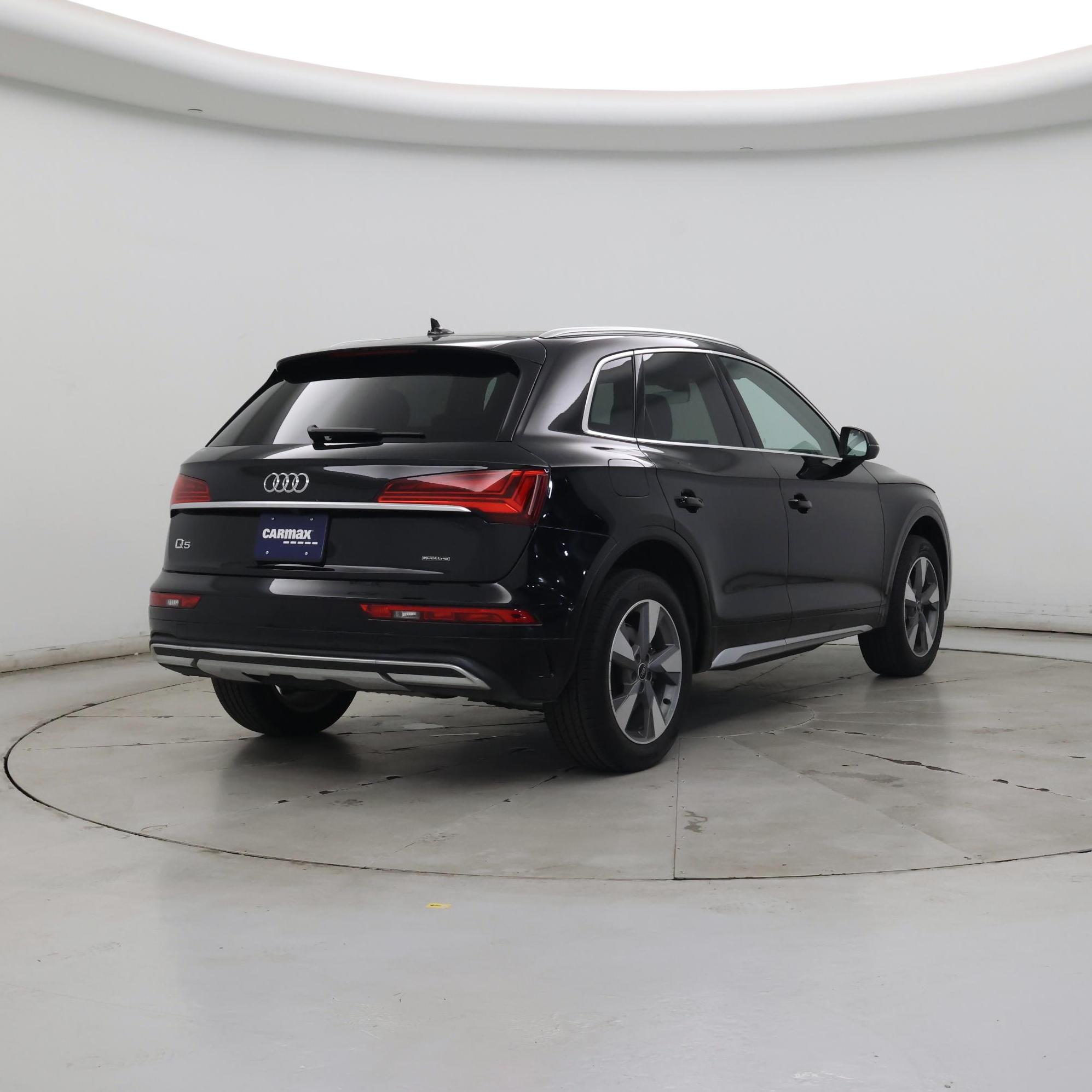 Thumbnail: 2023 Audi Q5 - 8