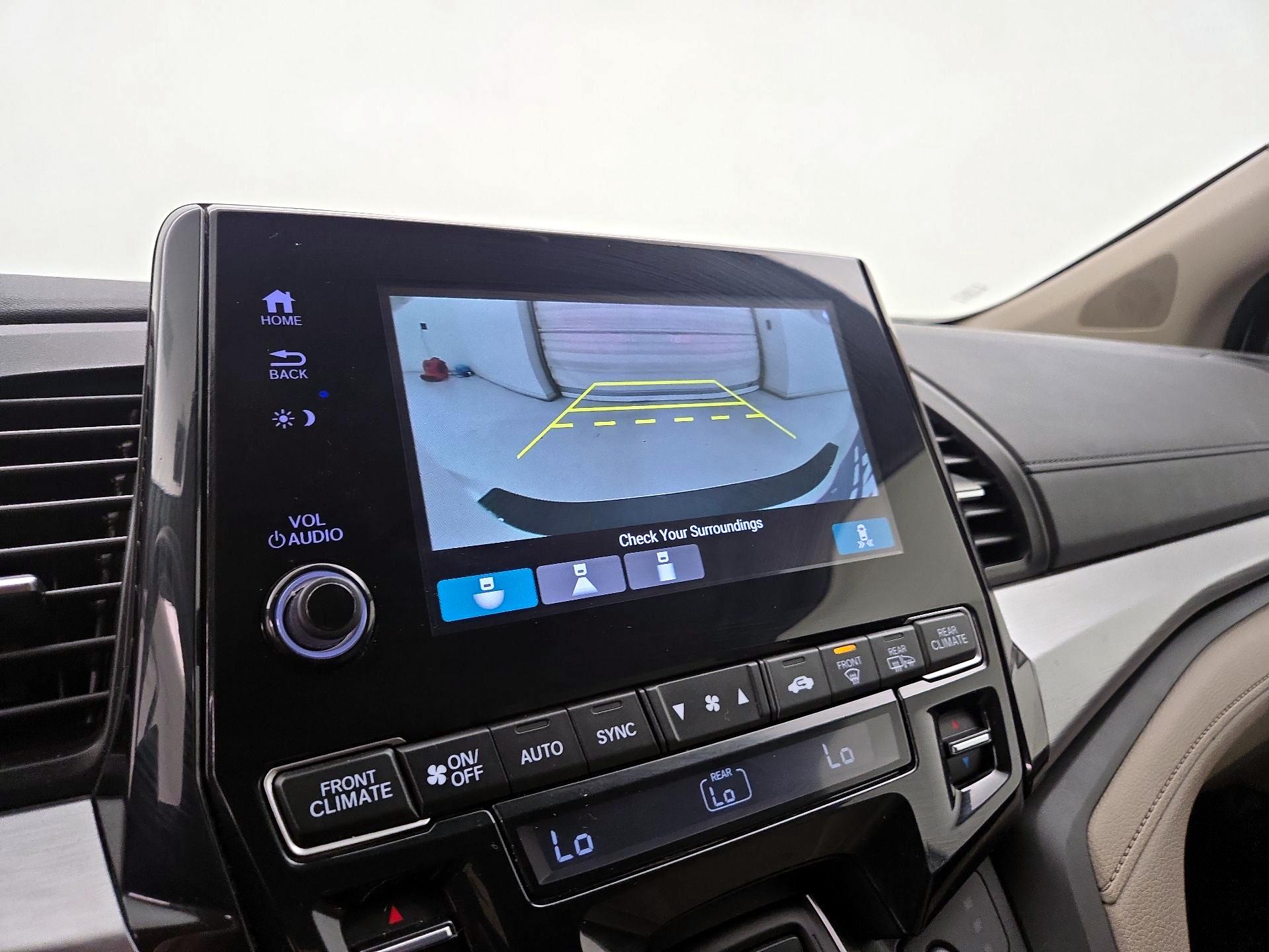 Thumbnail: 2021 Honda Odyssey - 14