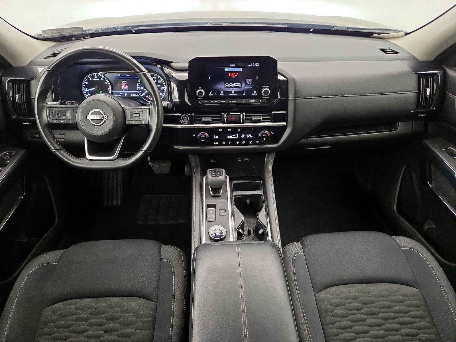 2024 Nissan Pathfinder SV - Photo 10