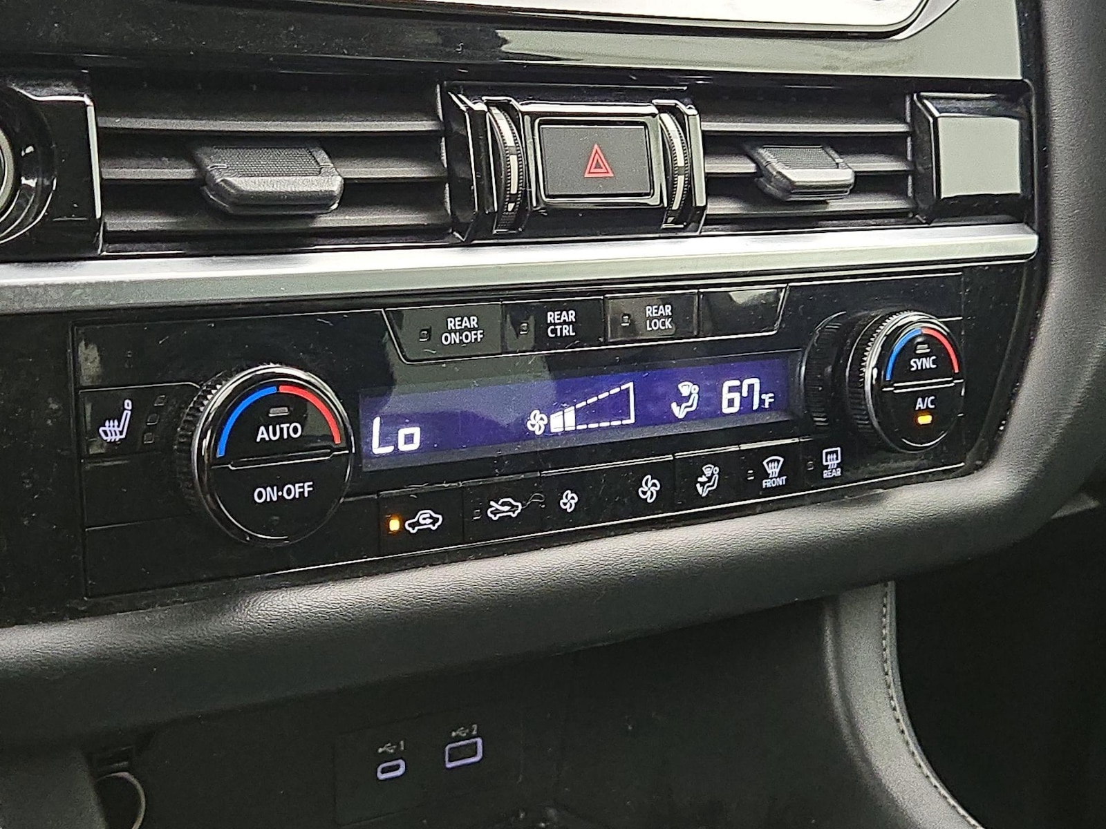 2024 Nissan Pathfinder SV - Photo 17