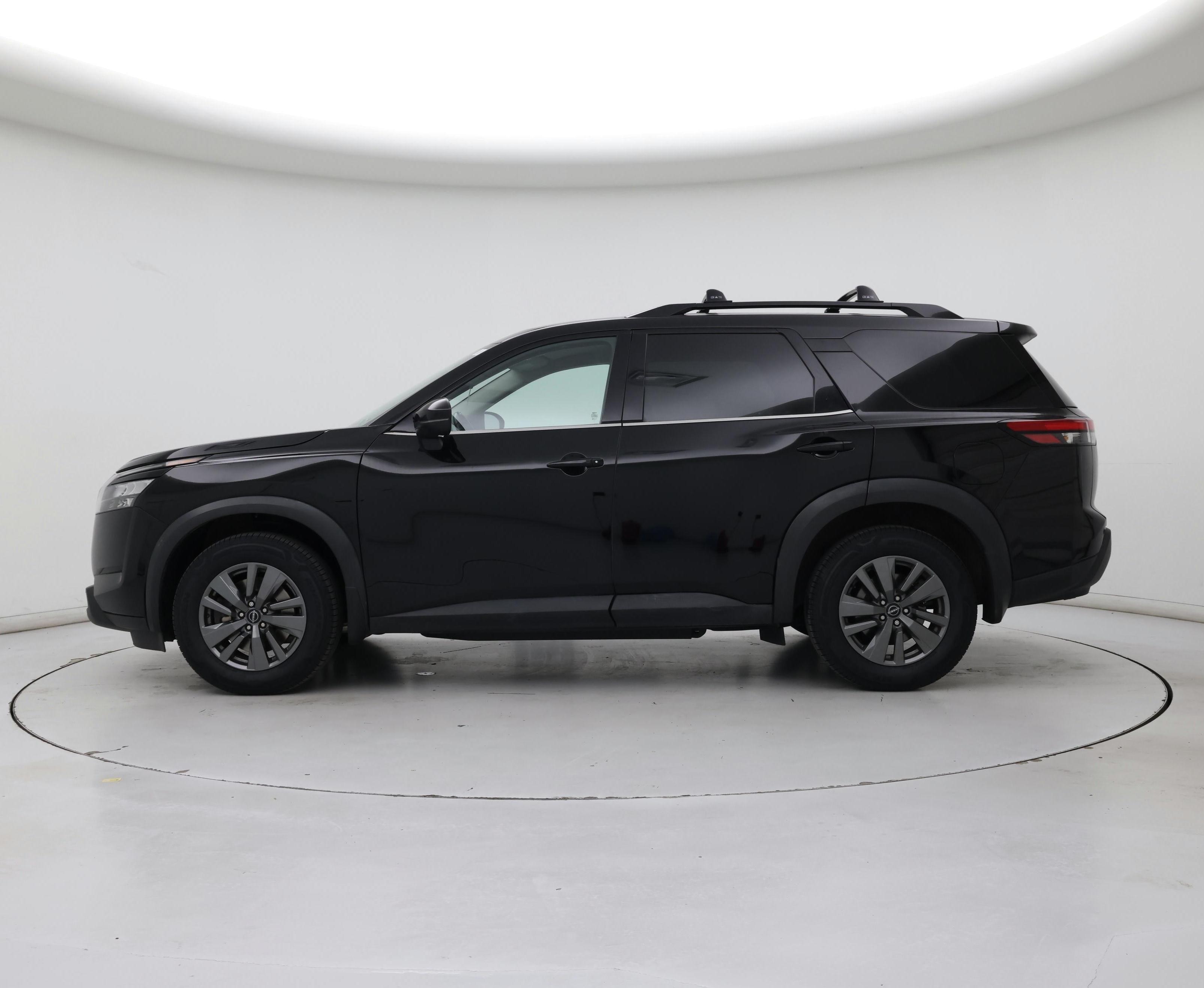 Thumbnail: 2024 Nissan Pathfinder - 3