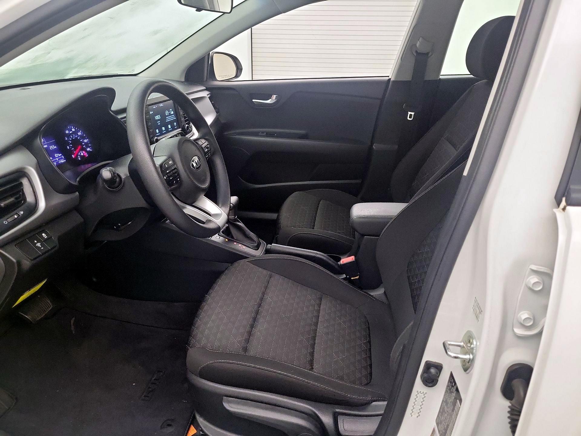 Thumbnail: 2020 Kia Rio5 - 11
