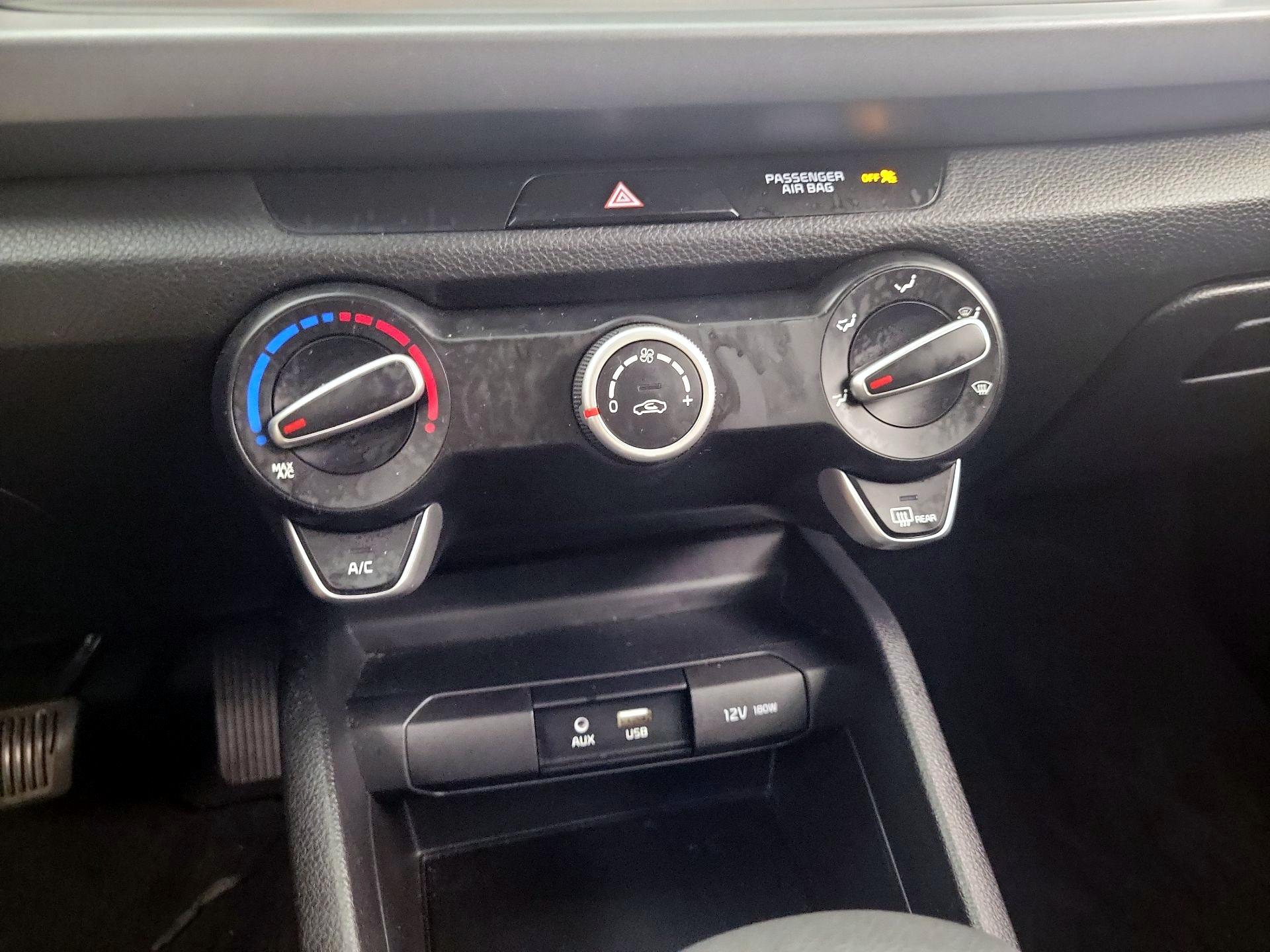 Thumbnail: 2020 Kia Rio5 - 15
