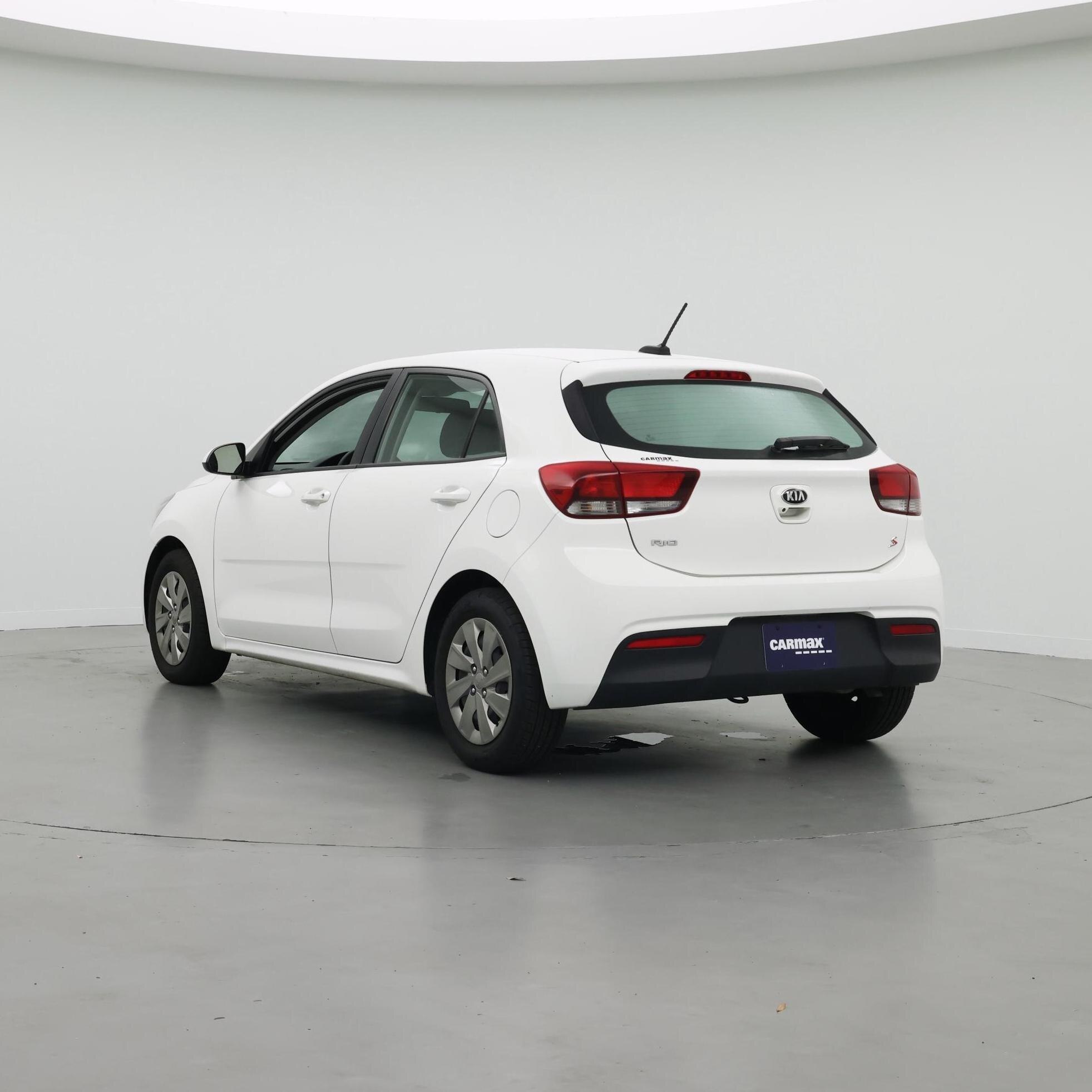 Thumbnail: 2020 Kia Rio5 - 2