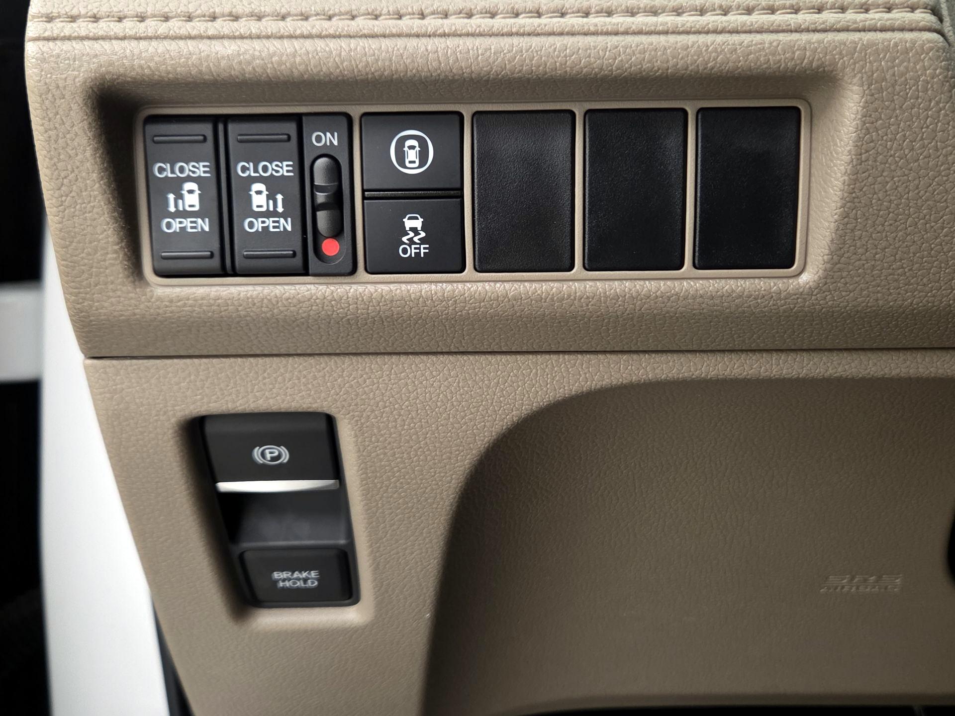 Thumbnail: 2024 Honda Odyssey - 13