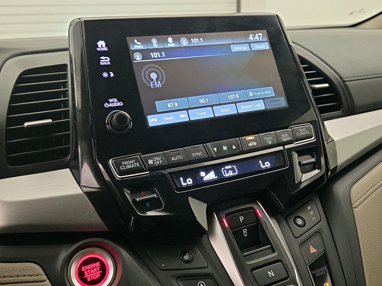 2024 Honda Odyssey EX - Photo 16