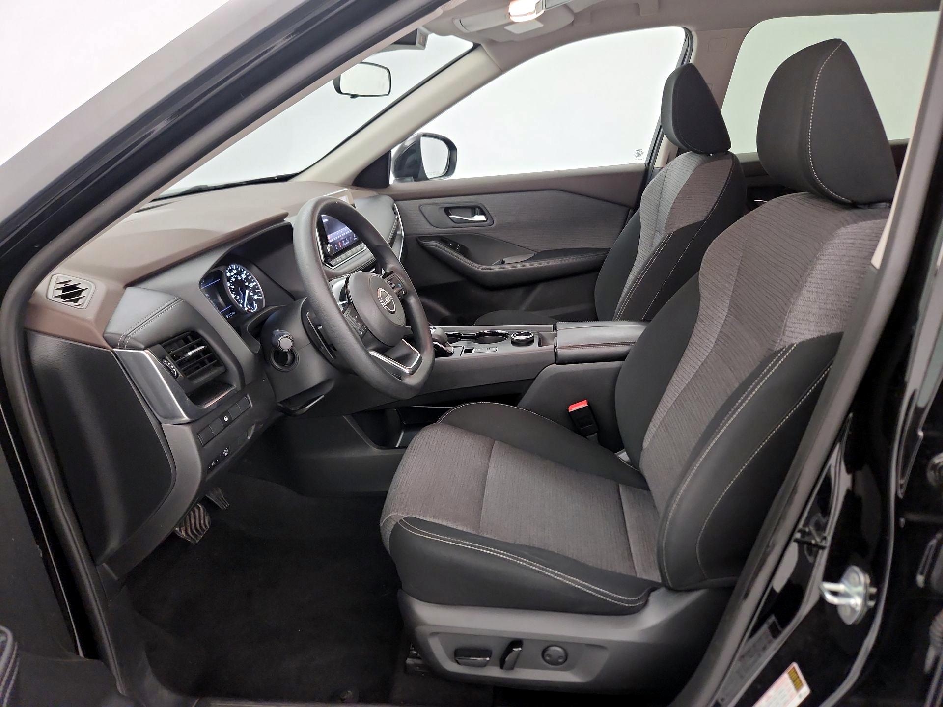Thumbnail: 2023 Nissan Rogue - 11
