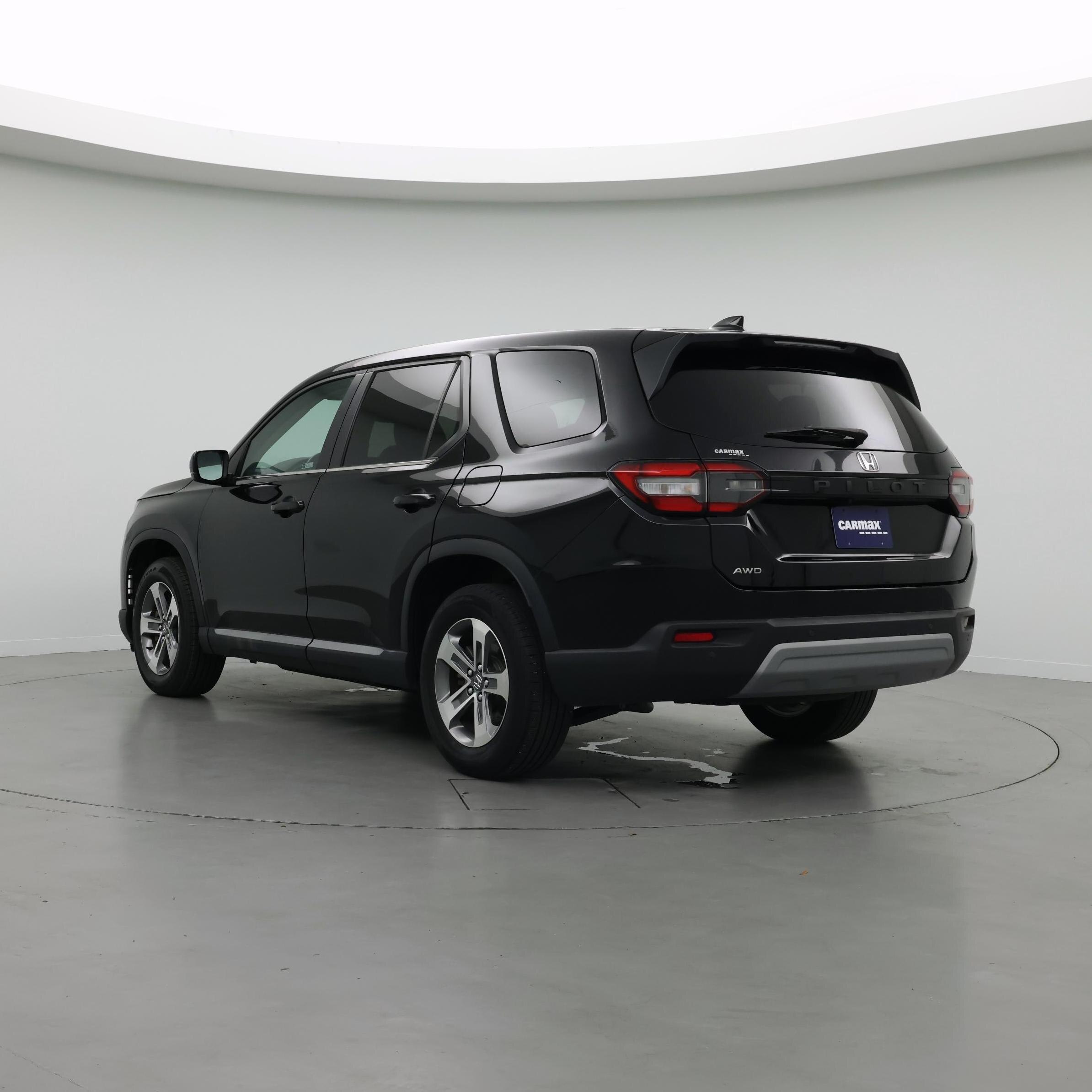 Thumbnail: 2023 Honda Pilot - 2