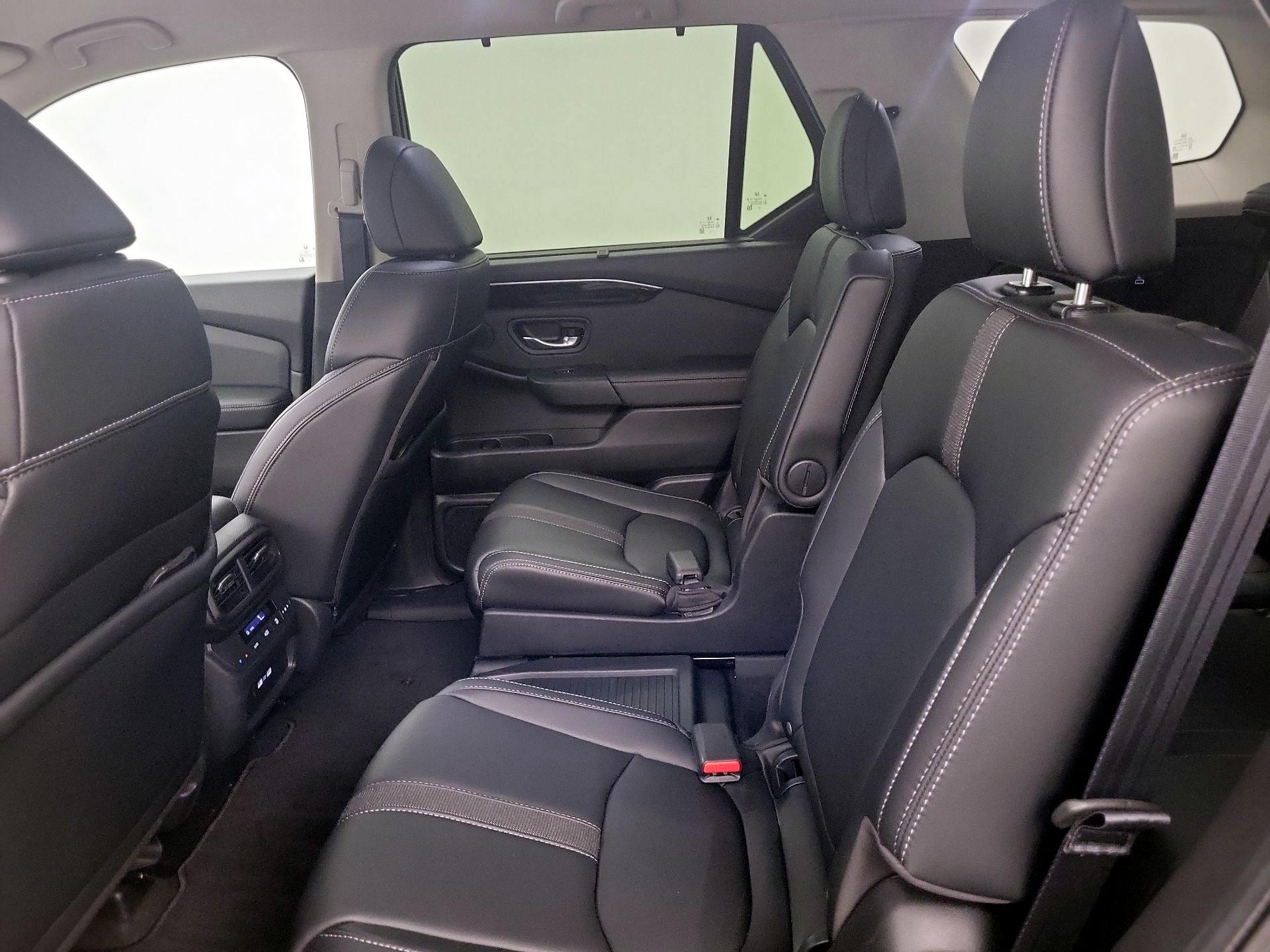 Thumbnail: 2023 Honda Pilot - 19