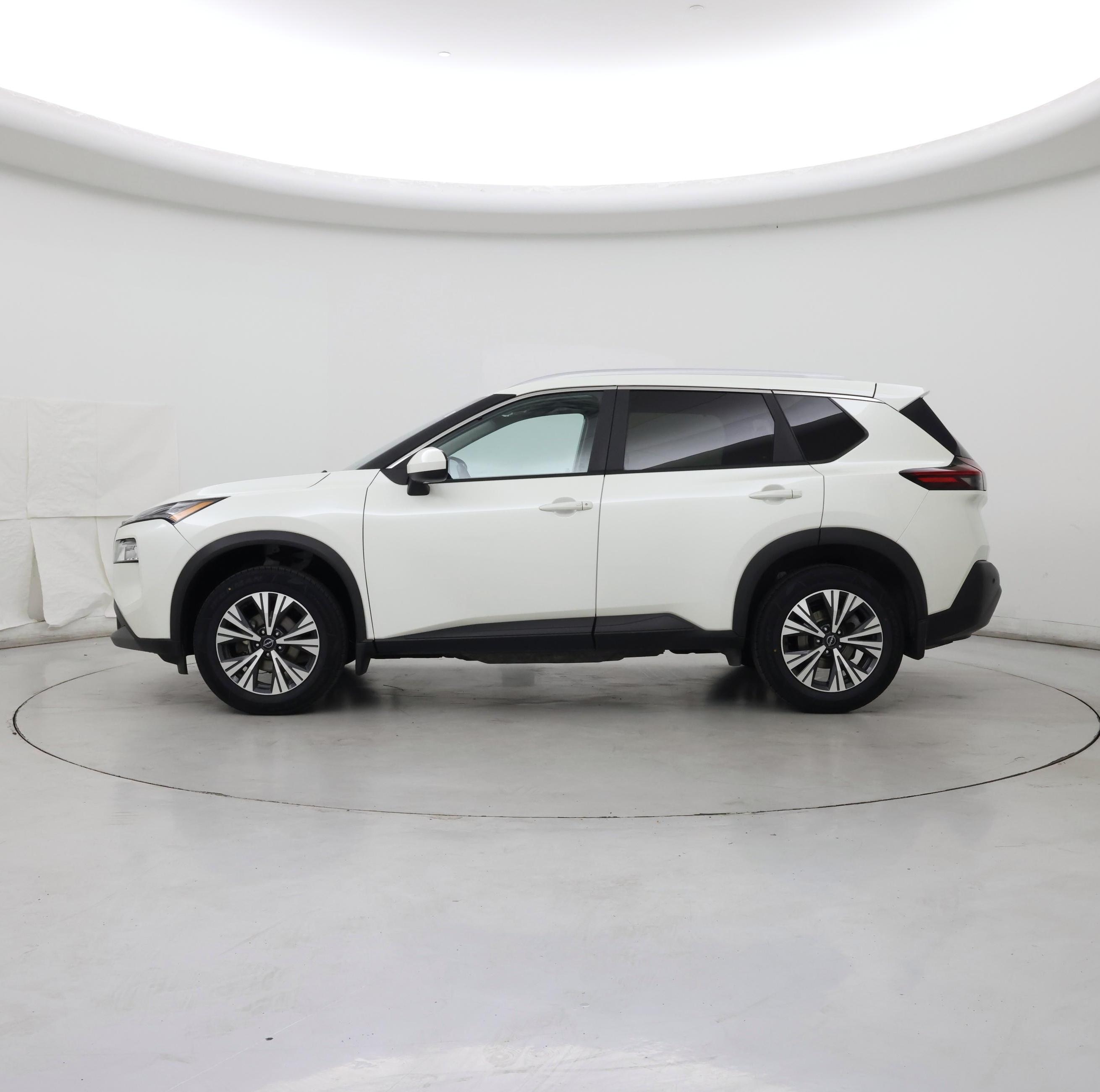 Thumbnail: 2023 Nissan Rogue - 3